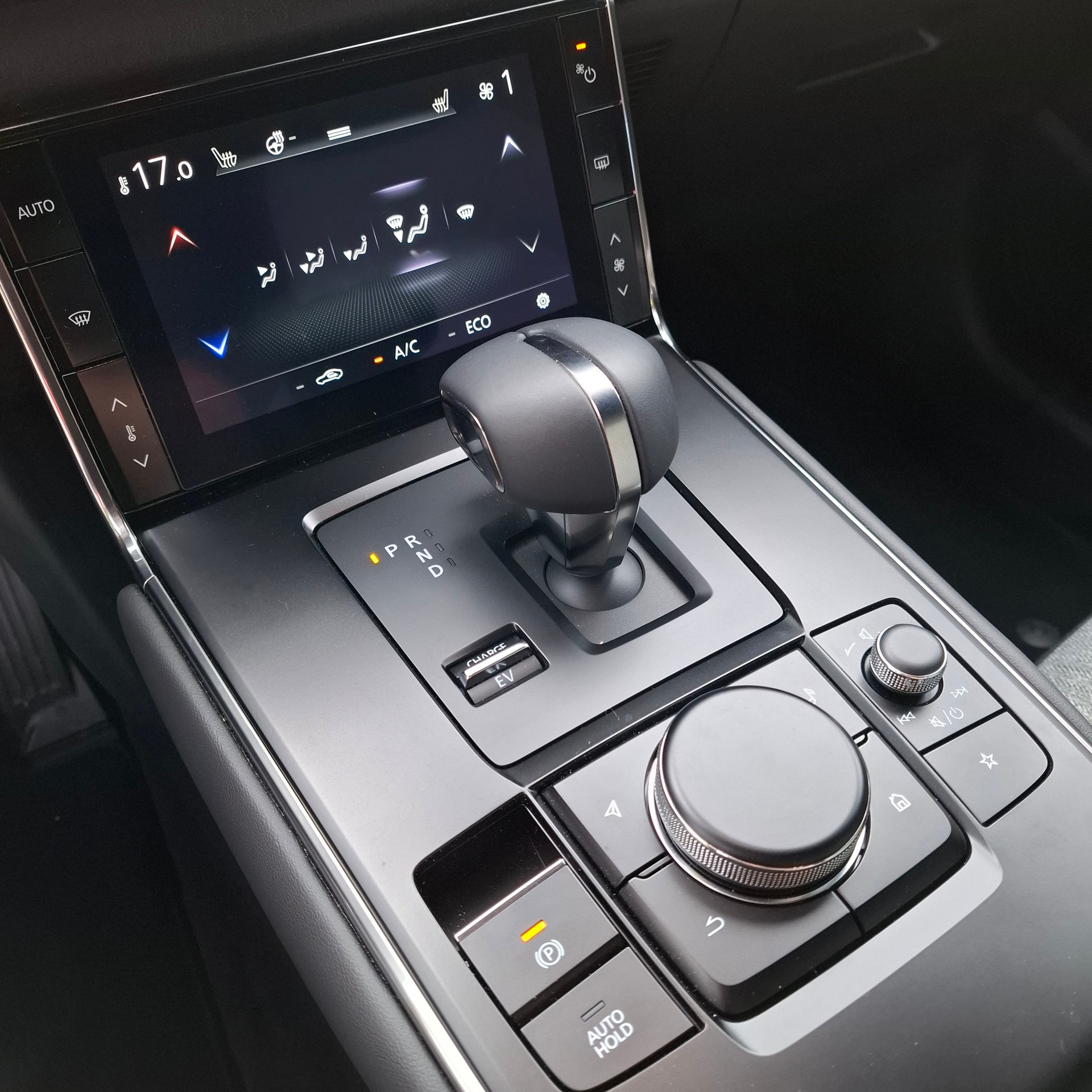 MAZDA MX-30 e-Skyactiv R-EV 170 Exclusive-Line-image-11