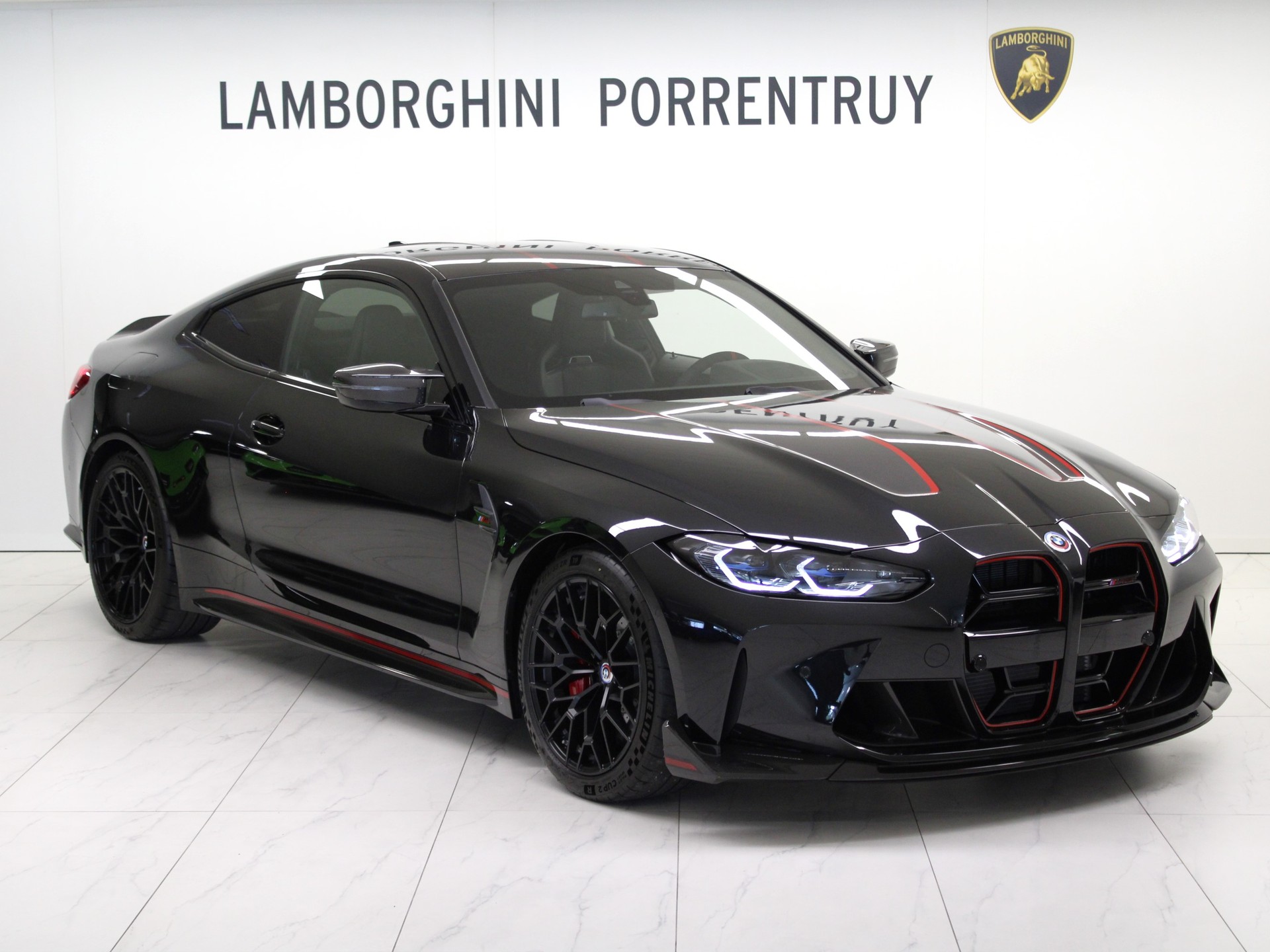 BMW M4 CSL Coupé-image-0