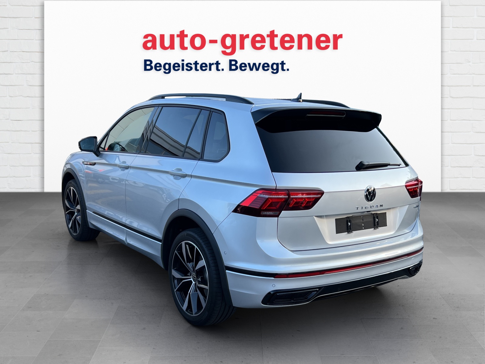 VW Tiguan 2.0TSI R-Line 4Motion DSG-image-1