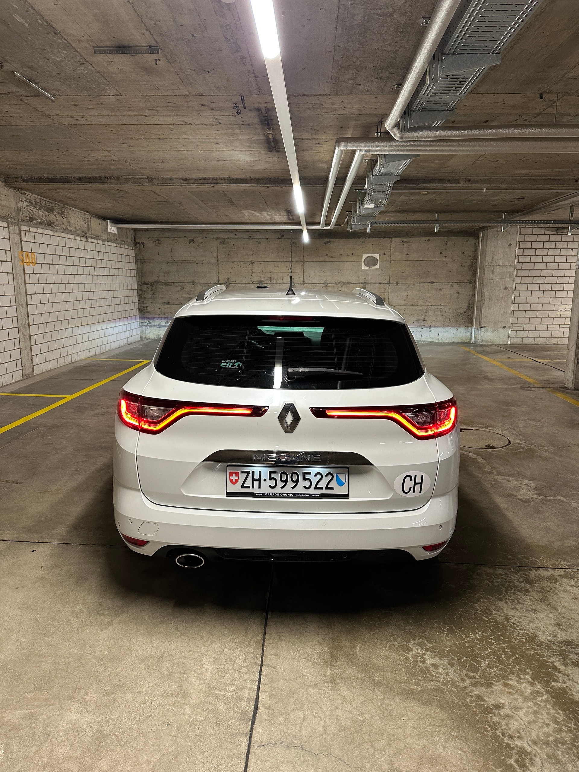 RENAULT Mégane Grandtour 1.6 dCi 90th Anniversary SITZHEIZUNG / LEDERPAKET-image-4