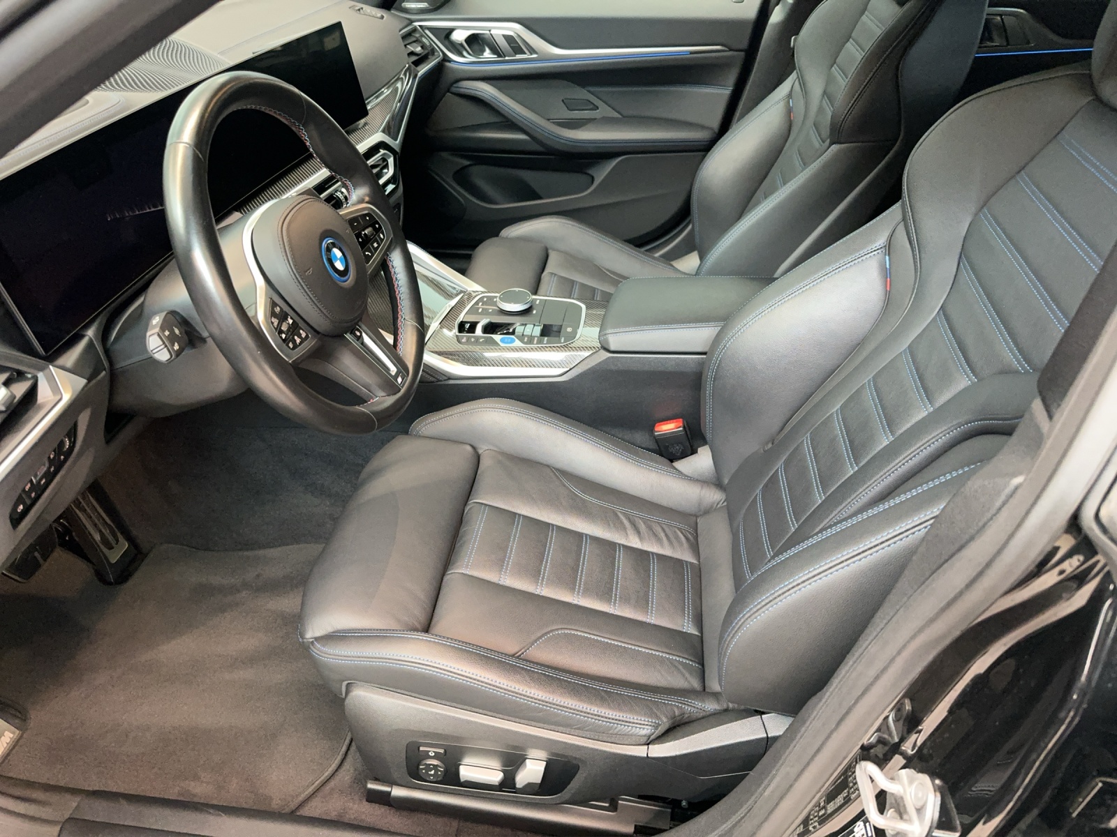 BMW i4 M50 Gran Coupé-image-9