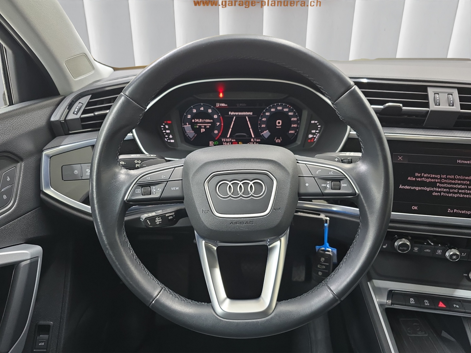 AUDI Q3 2.0 40 TFSI S line quattro S-Tronic-image-7