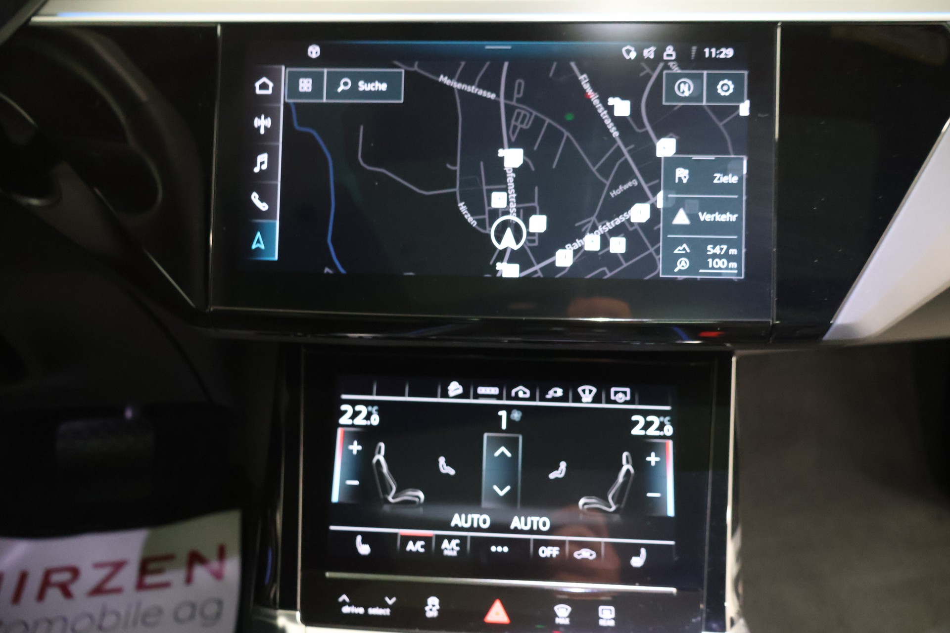 AUDI e-tron 55 Sportback S Line Black Edition quattro-image-18