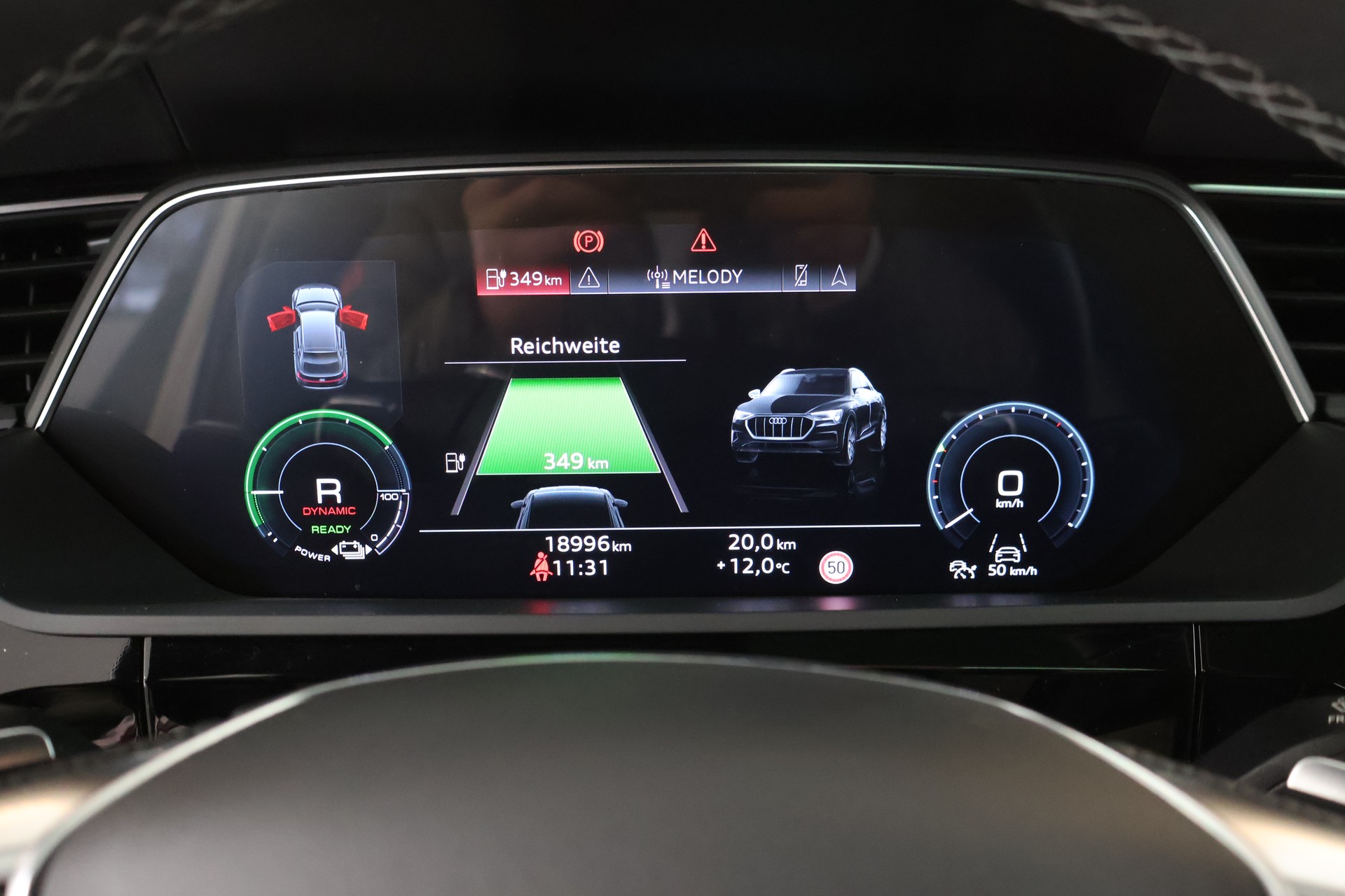 AUDI e-tron 55 Sportback S Line Black Edition quattro-image-26