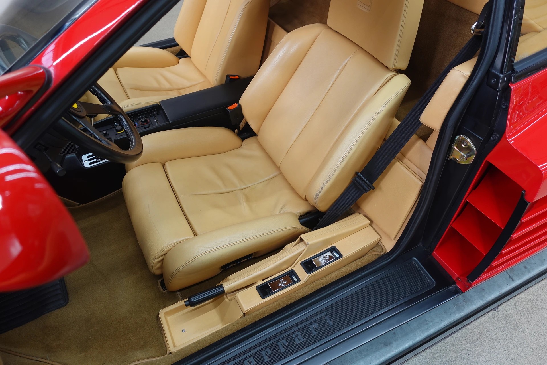 FERRARI Testarossa Monospecchio-image-8