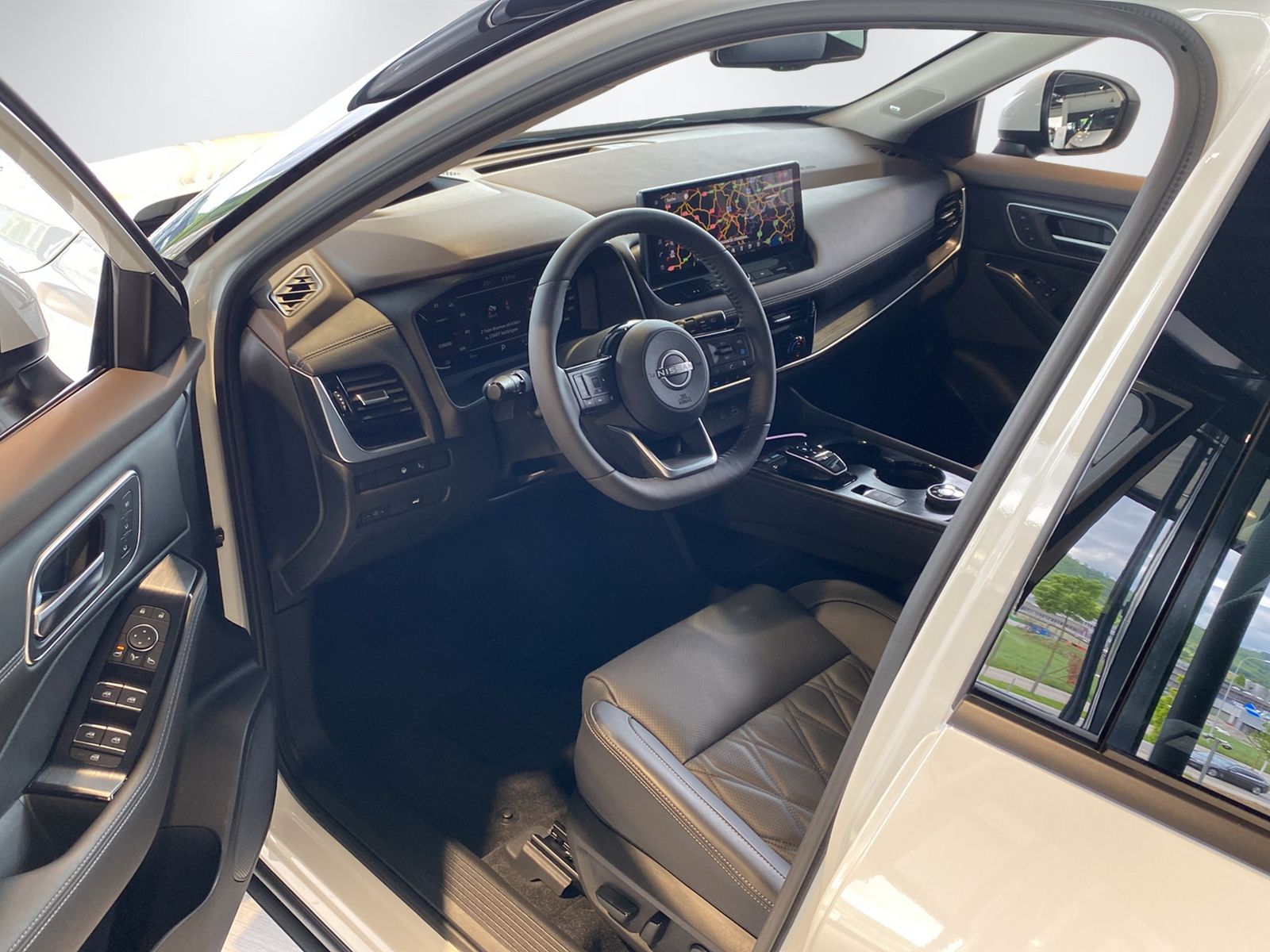 NISSAN X-Trail 1.5 VC-T Tekna+ e-4orce-image-13