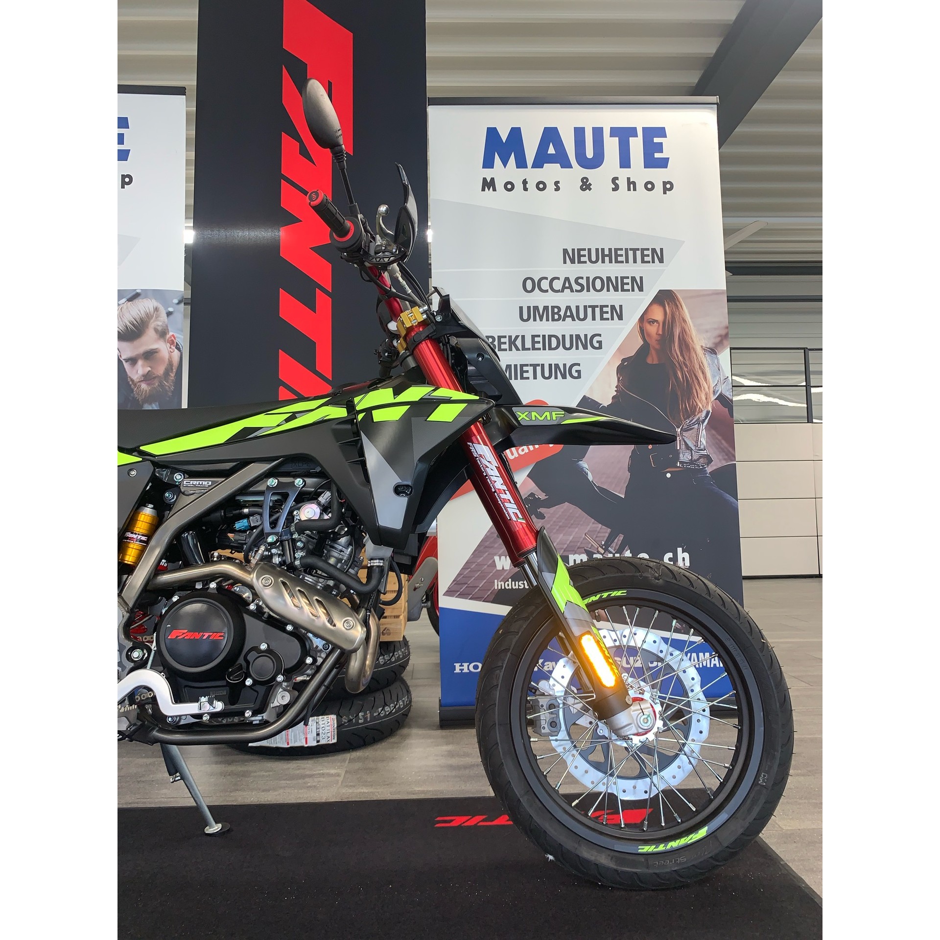 FANTIC XMF 125 Motard Competition-image-8