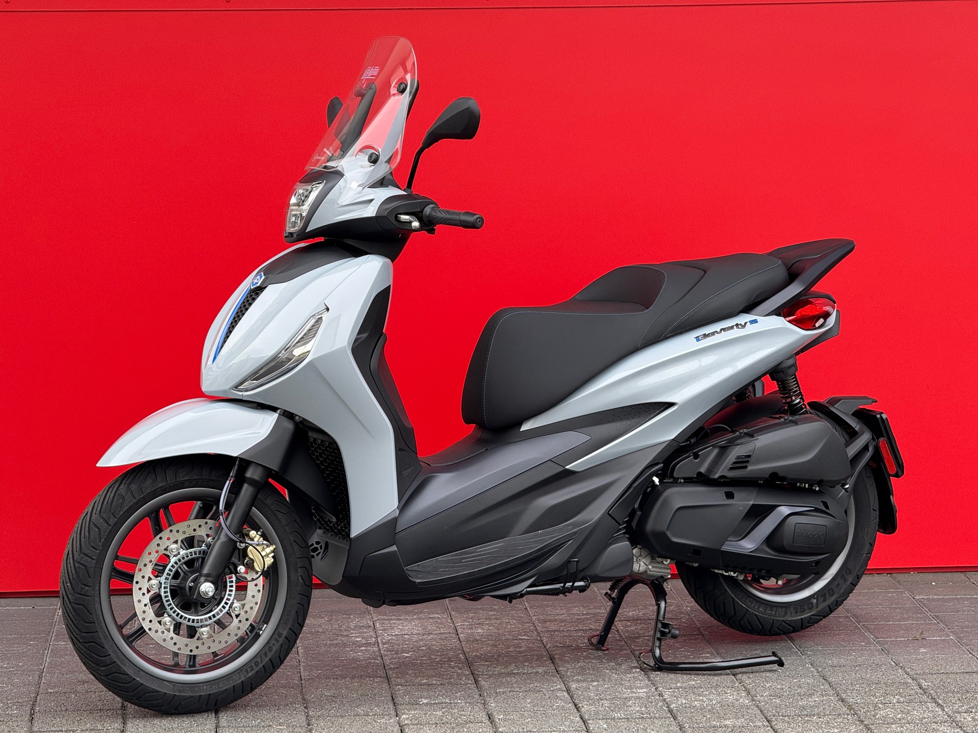 PIAGGIO Beverly 400 Sport E5+-image-15