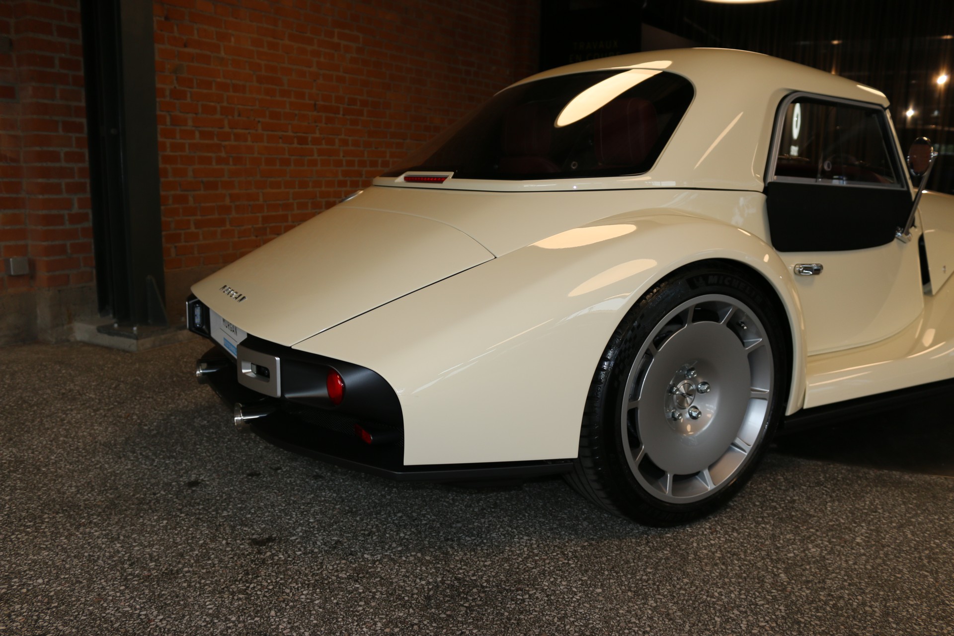 MORGAN Supersport-image-2