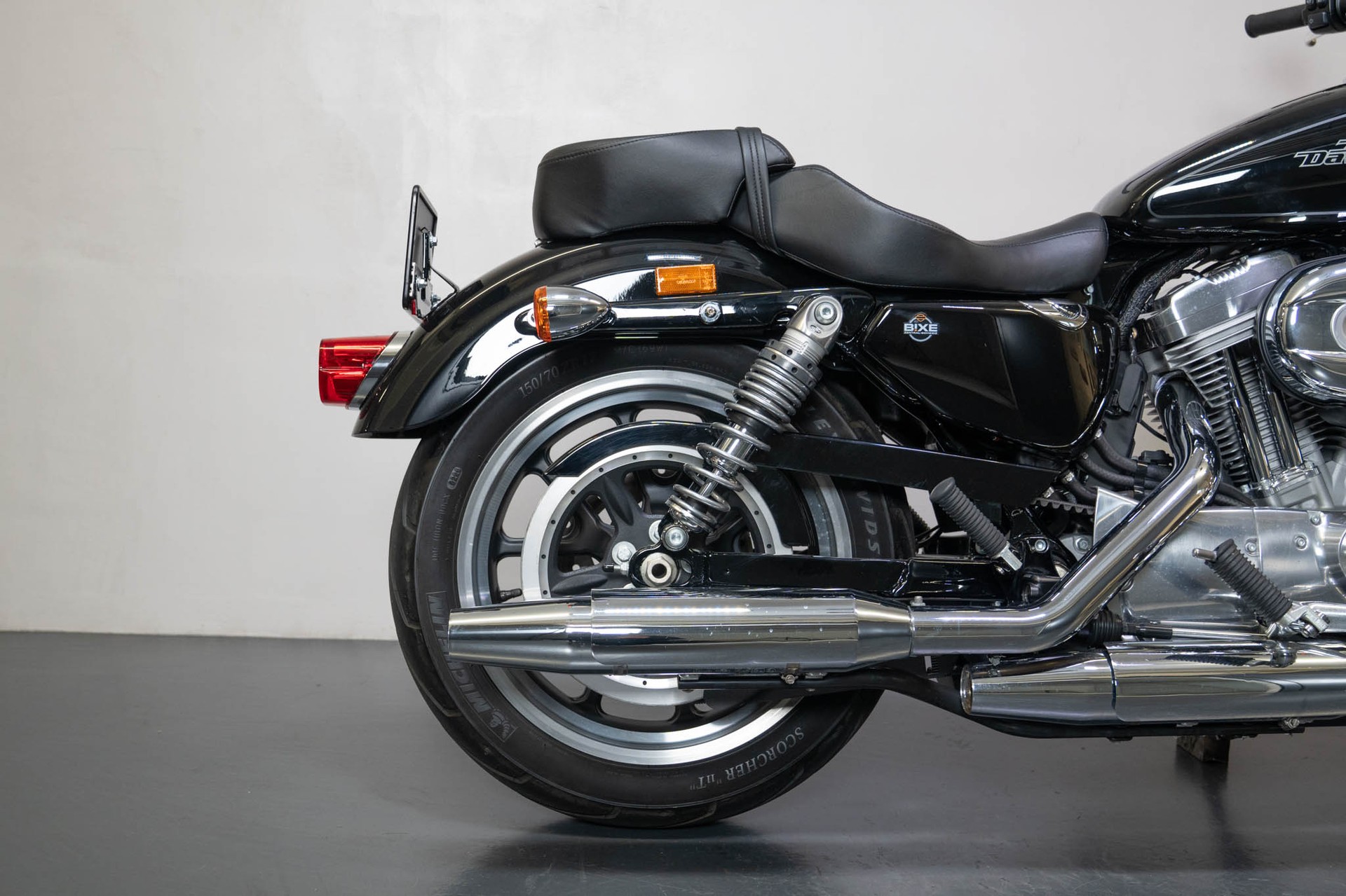 HARLEY-DAVIDSON XL 883 L Sportster Super Low ABS-image-8