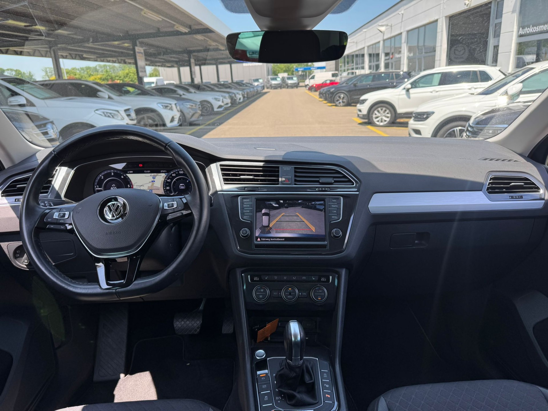 VW Tiguan 2.0 TDI SCR Comfortline 4Motion DSG-image-11