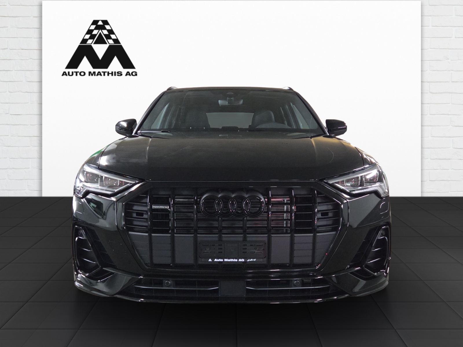 AUDI Q3 45 TFSI S line quattro S-tronic-image-1