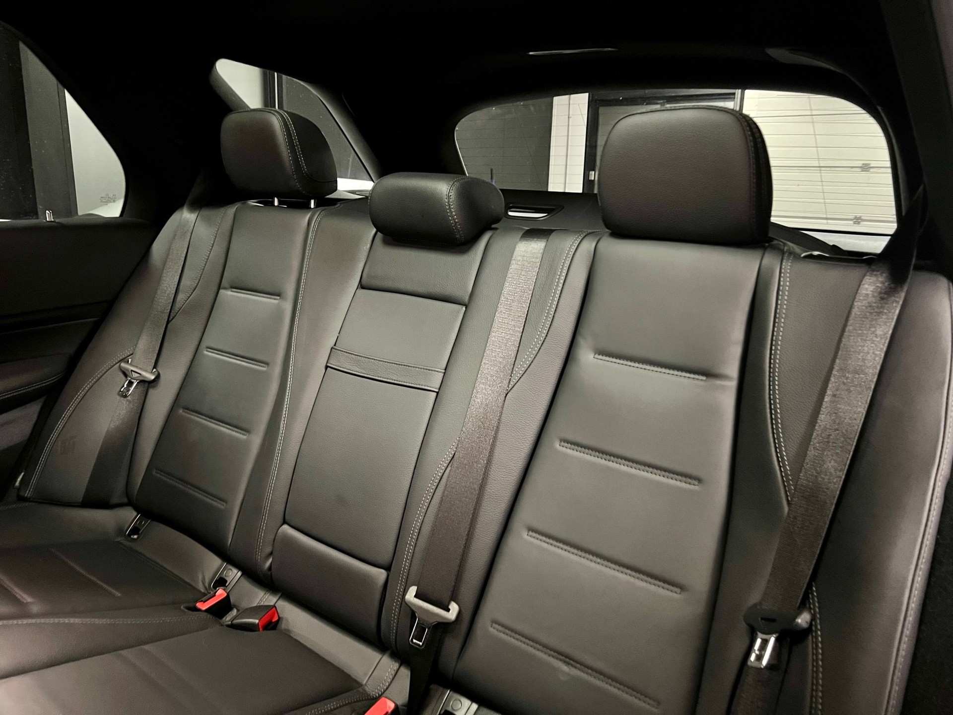 MERCEDES-BENZ GLE 350 de 4Matic AMG Line 9G-Tronic-image-4
