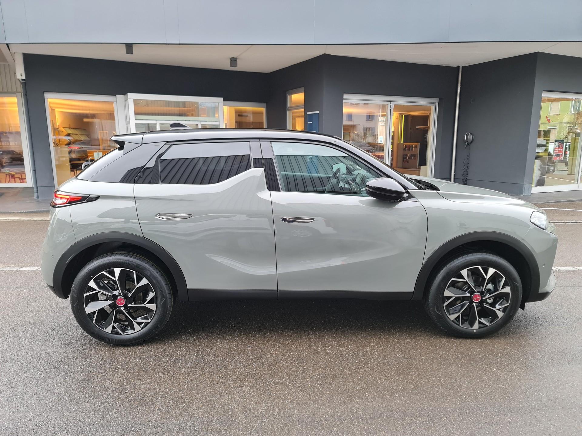 DS AUTOMOBILES 3 1.2 PureTech 130 Performance Line+-image-26