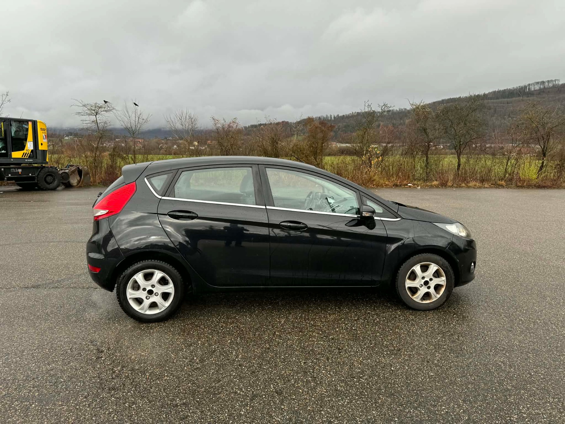 FORD Fiesta 1.4 16V Titanium-image-3