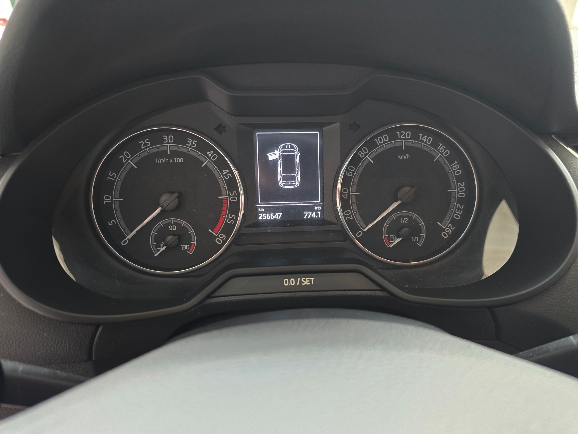 SKODA Octavia Combi 1.6 TDI Active DSG-image-7