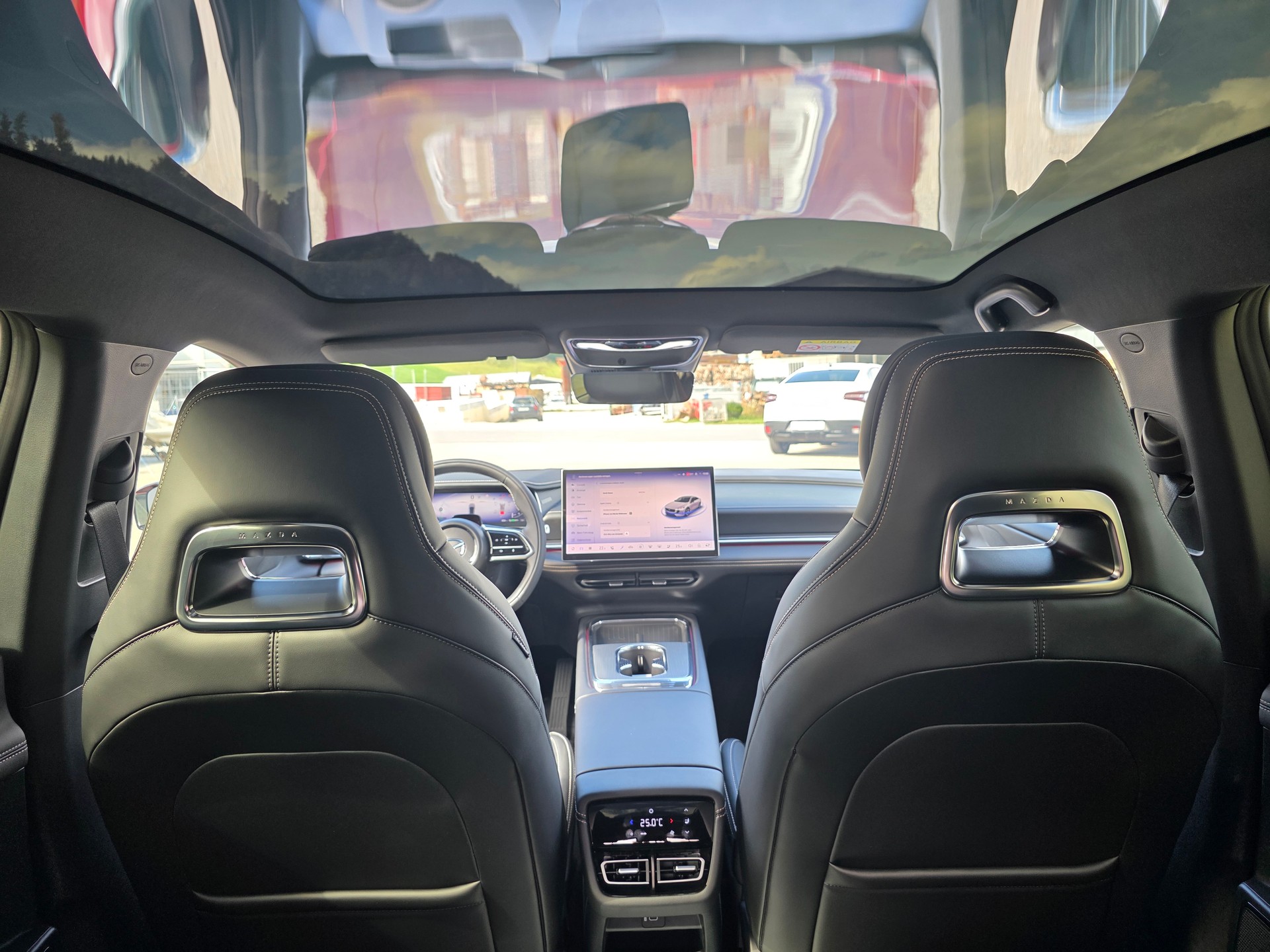 MAZDA 6e 258 69kWh Takumi-image-12