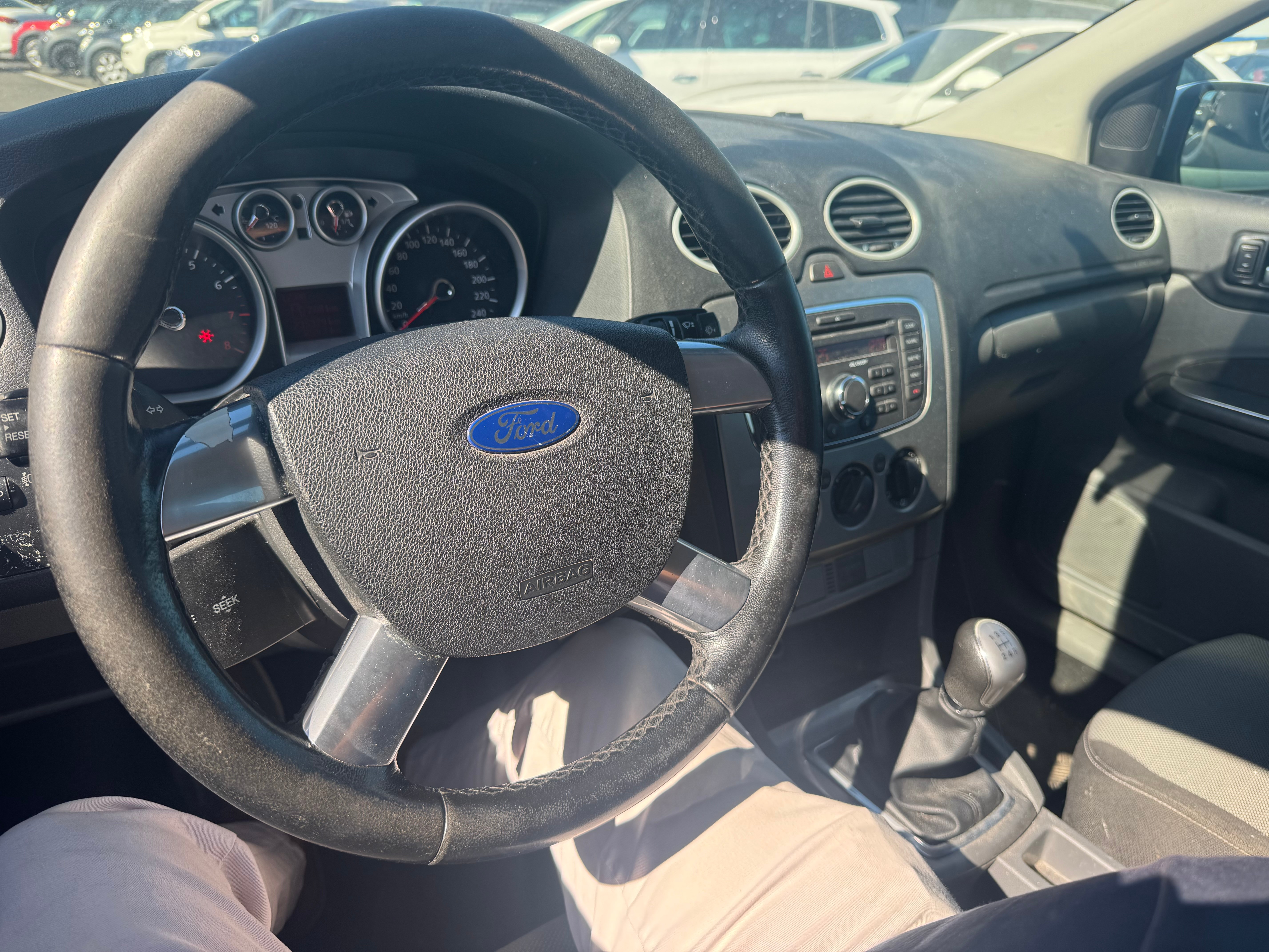 FORD Focus 1.6i VCT Carving — slika 14