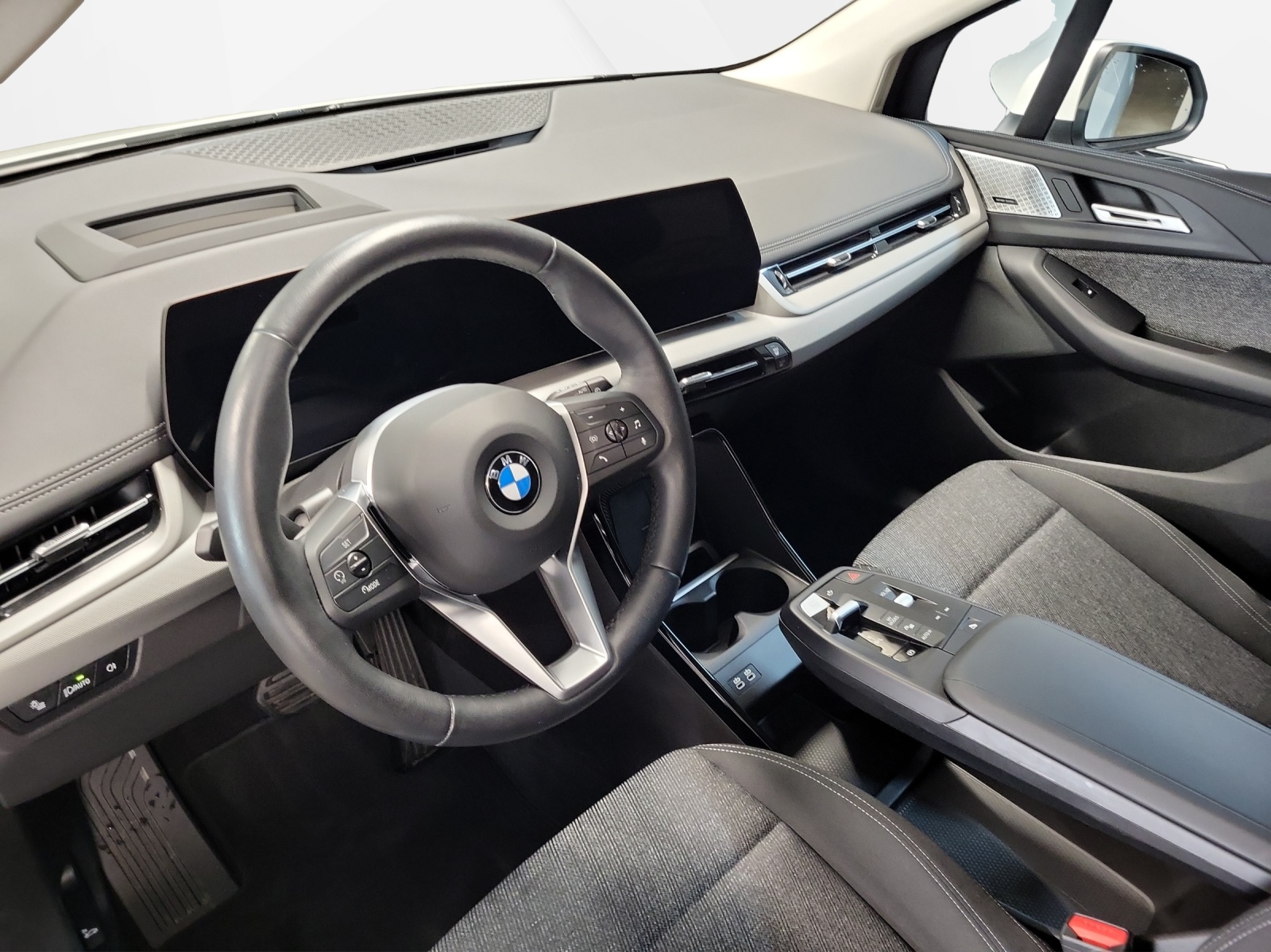 BMW 218d Active Tourer DKG-image-10