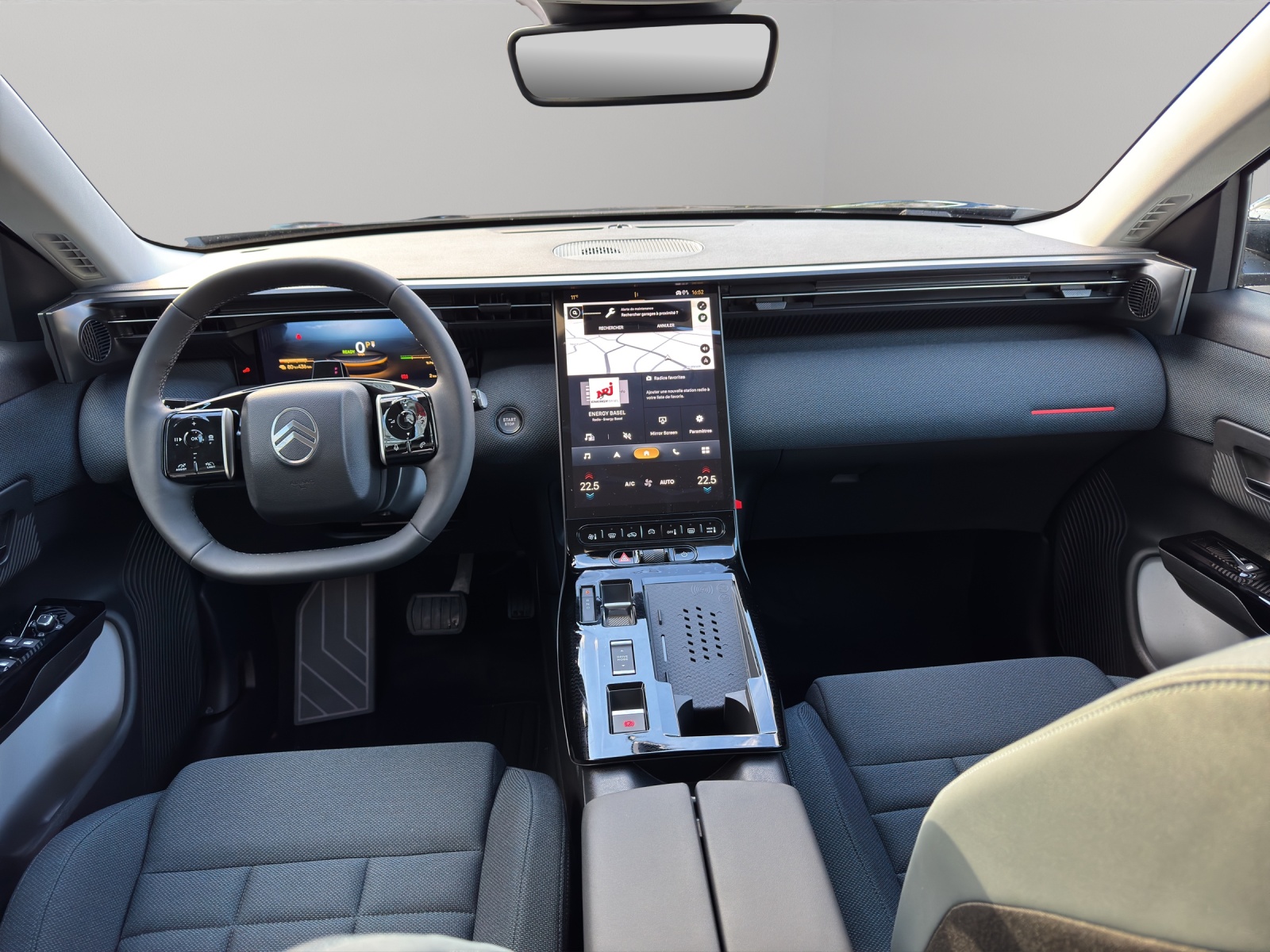 CITROEN E-C5 Aircross 73 kWh Plus-image-6