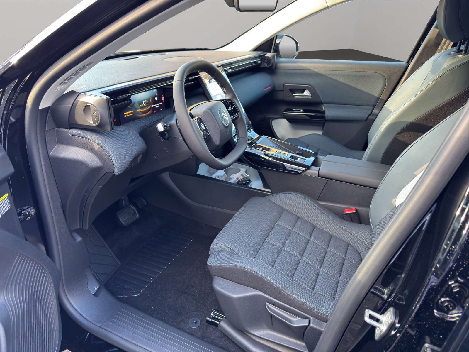 CITROEN E-C5 Aircross 73 kWh Plus-image-3