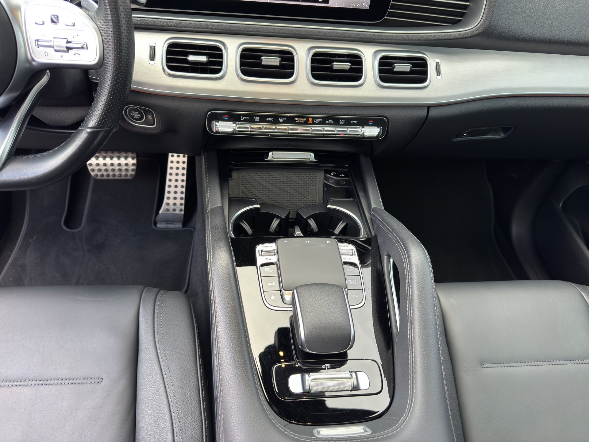 MERCEDES-BENZ GLE 300 d 4Matic AMG Line 9G-Tronic-image-13