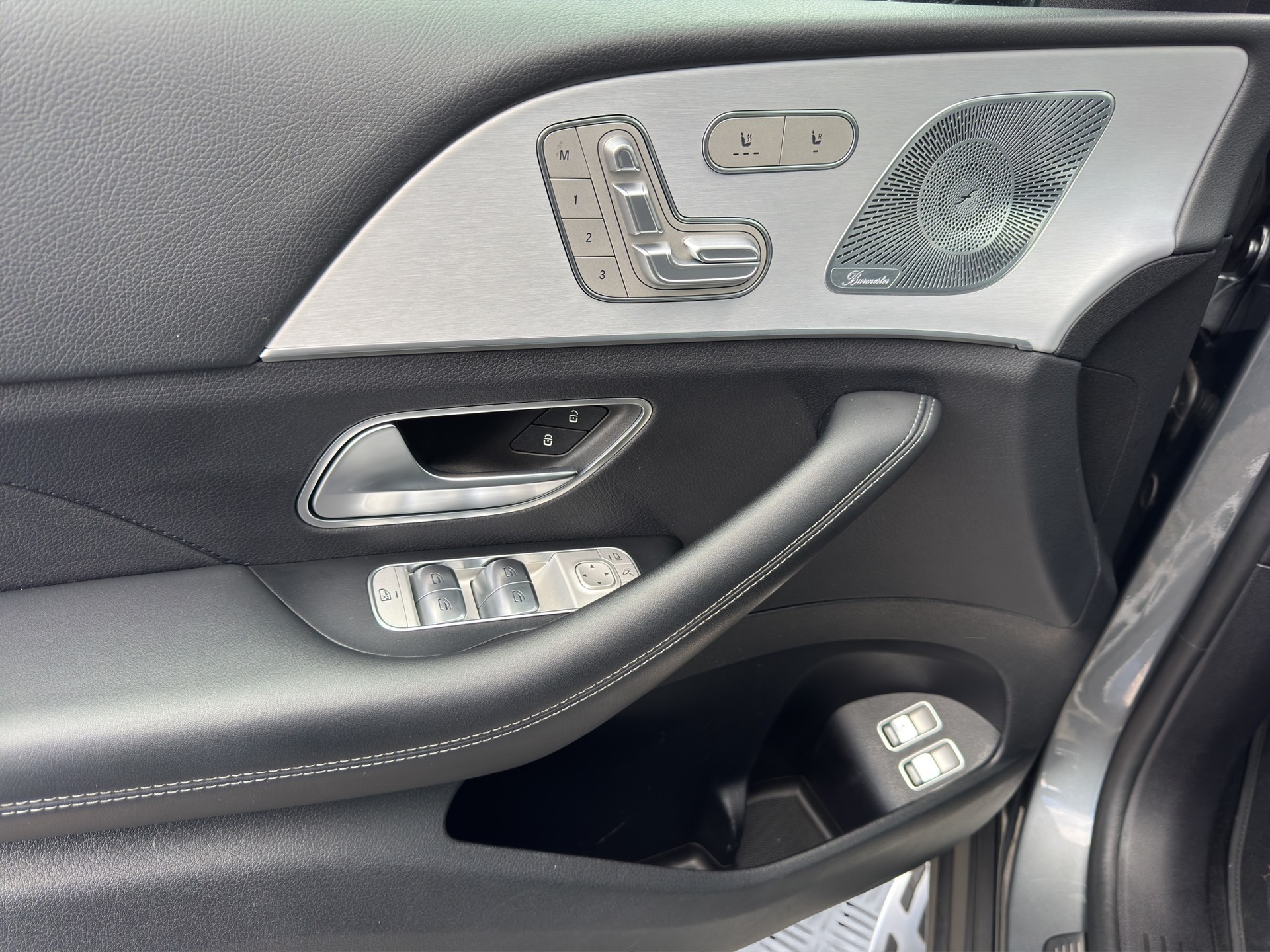 MERCEDES-BENZ GLE 300 d 4Matic AMG Line 9G-Tronic-image-9