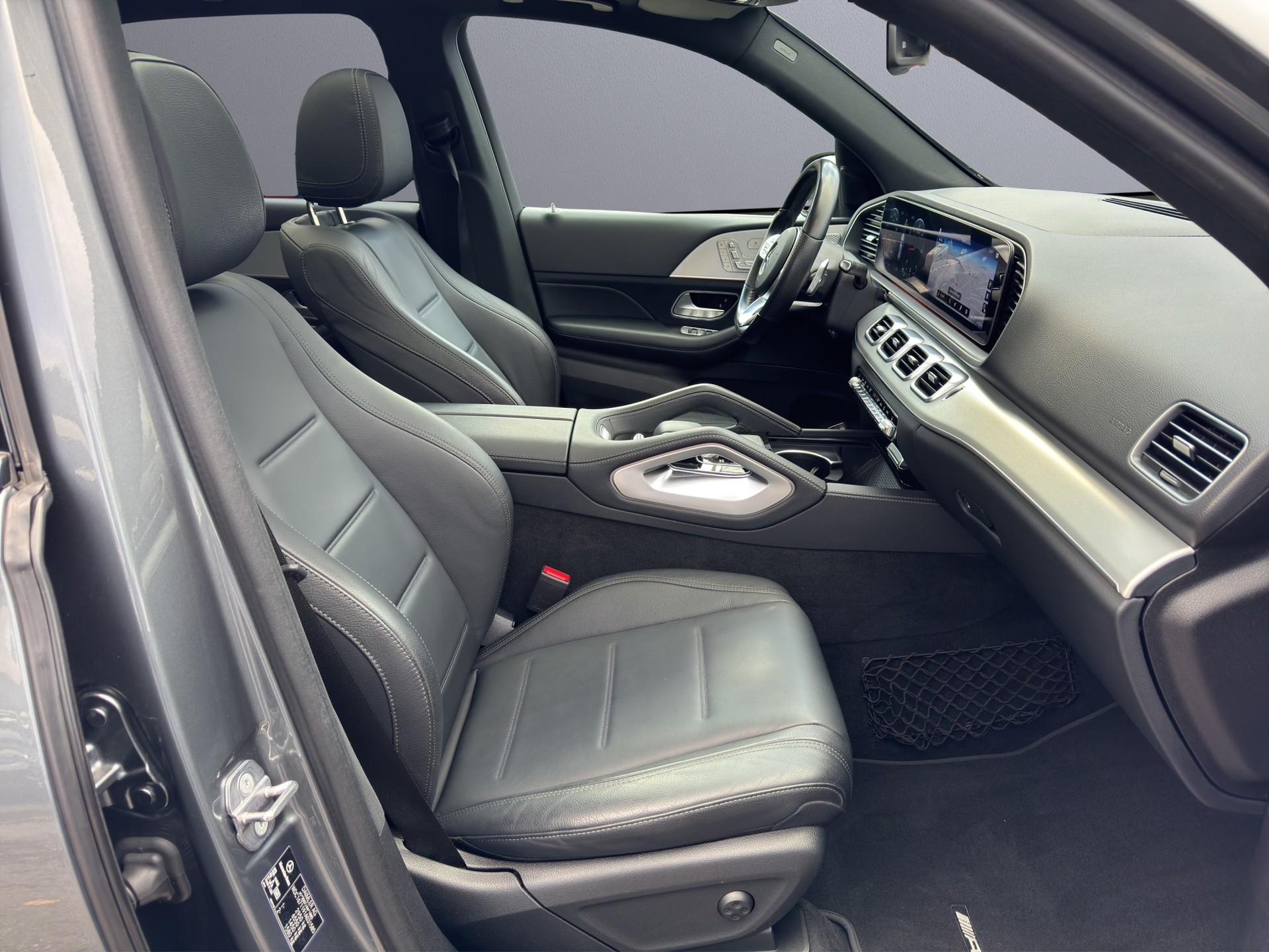 MERCEDES-BENZ GLE 300 d 4Matic AMG Line 9G-Tronic-image-15
