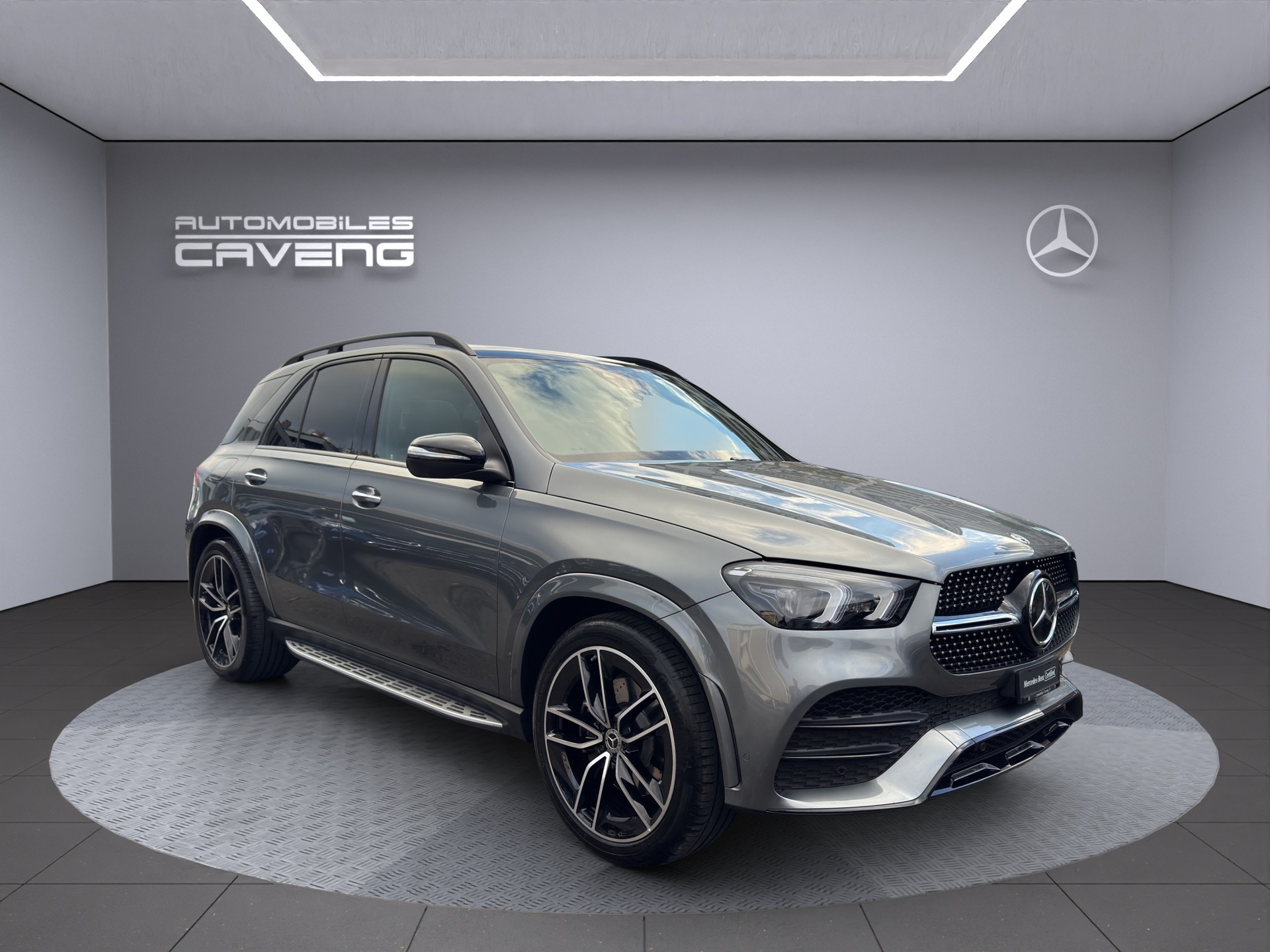 MERCEDES-BENZ GLE 300 d 4Matic AMG Line 9G-Tronic-image-6
