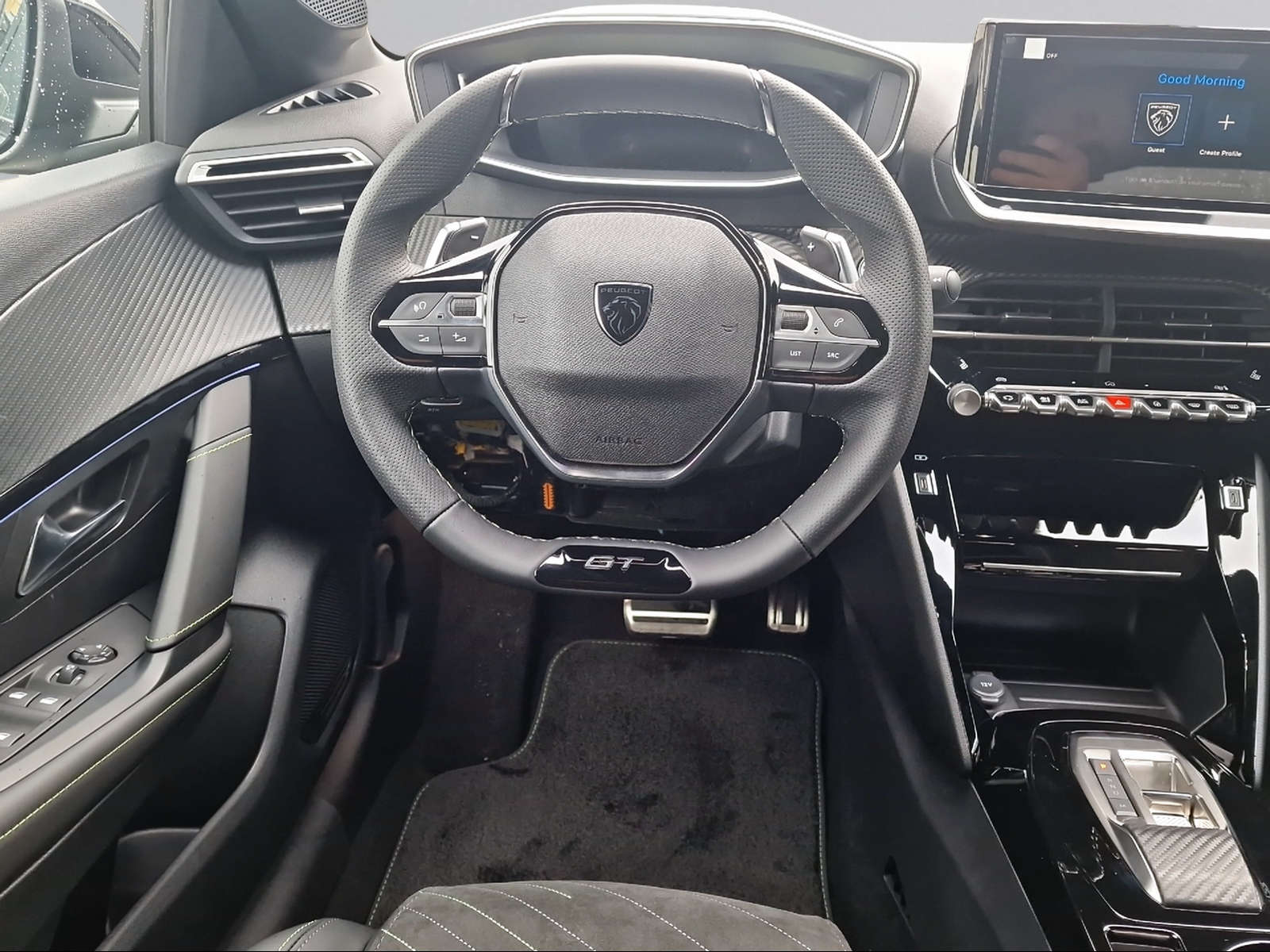 PEUGEOT 208 1.2 Hybrid GT-image-10