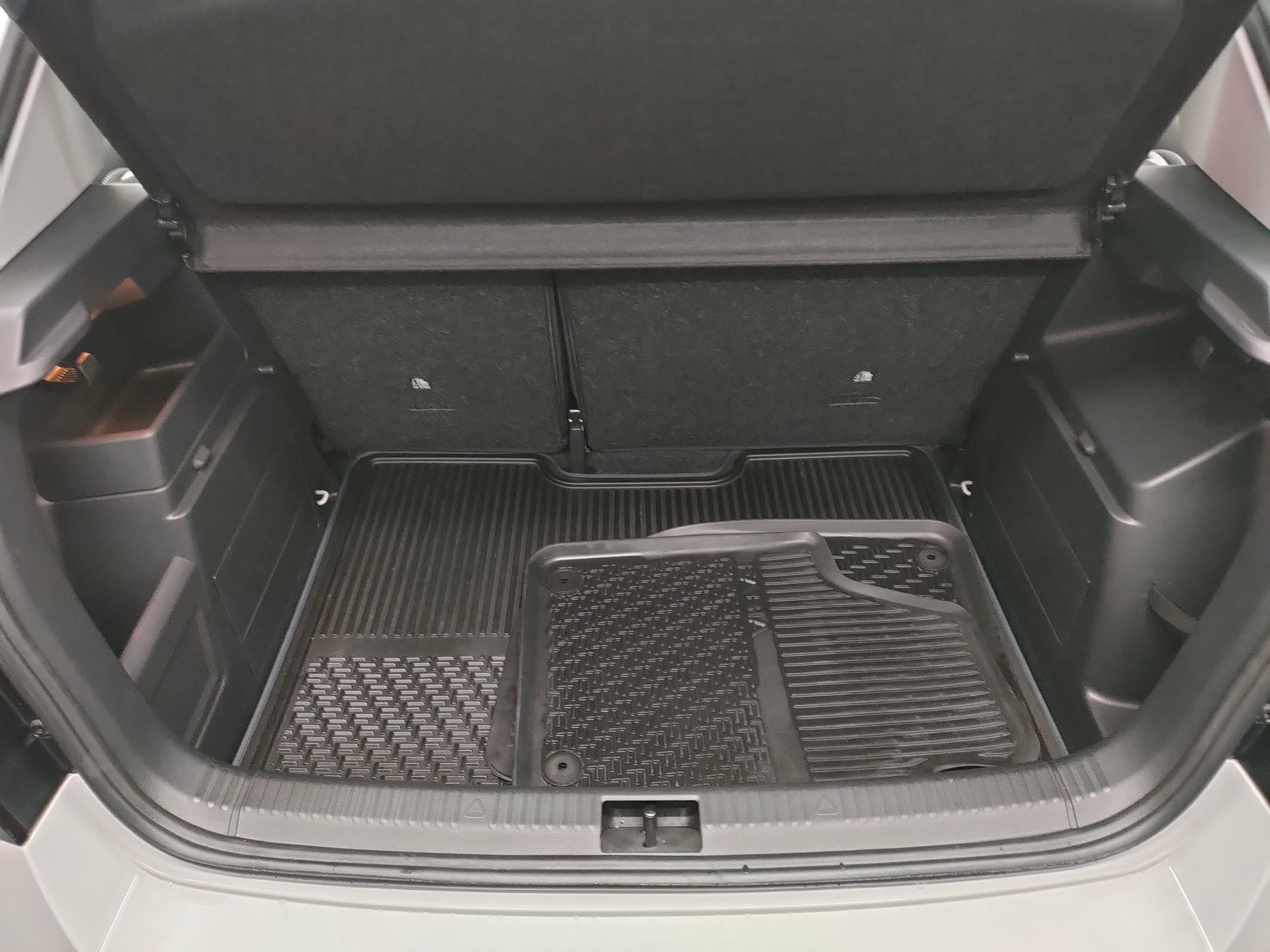 SKODA Fabia 1.0 TSI Ambition DSG-image-15