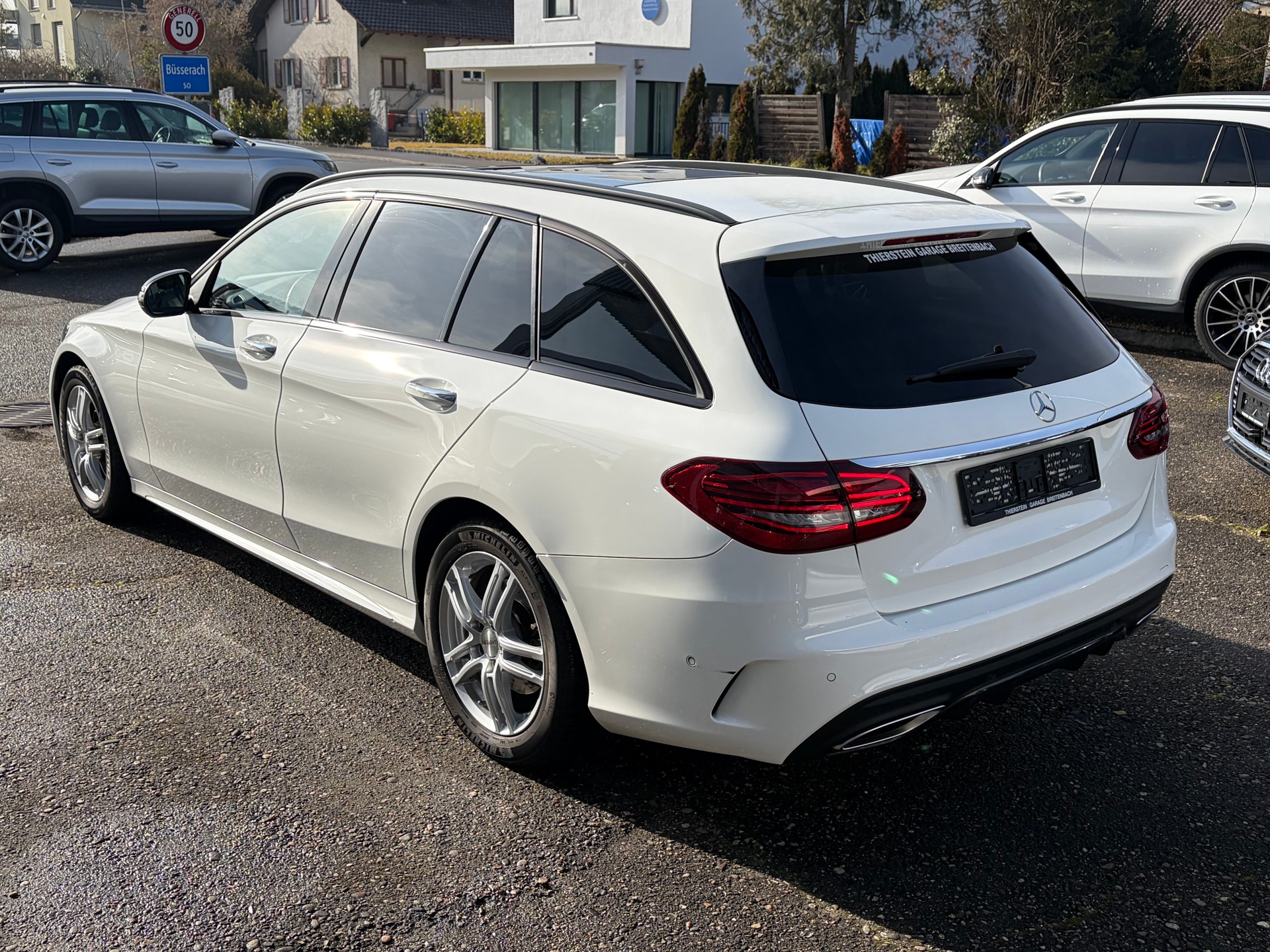 MERCEDES-BENZ C 300 AMG Line 9G-Tronic-image-3