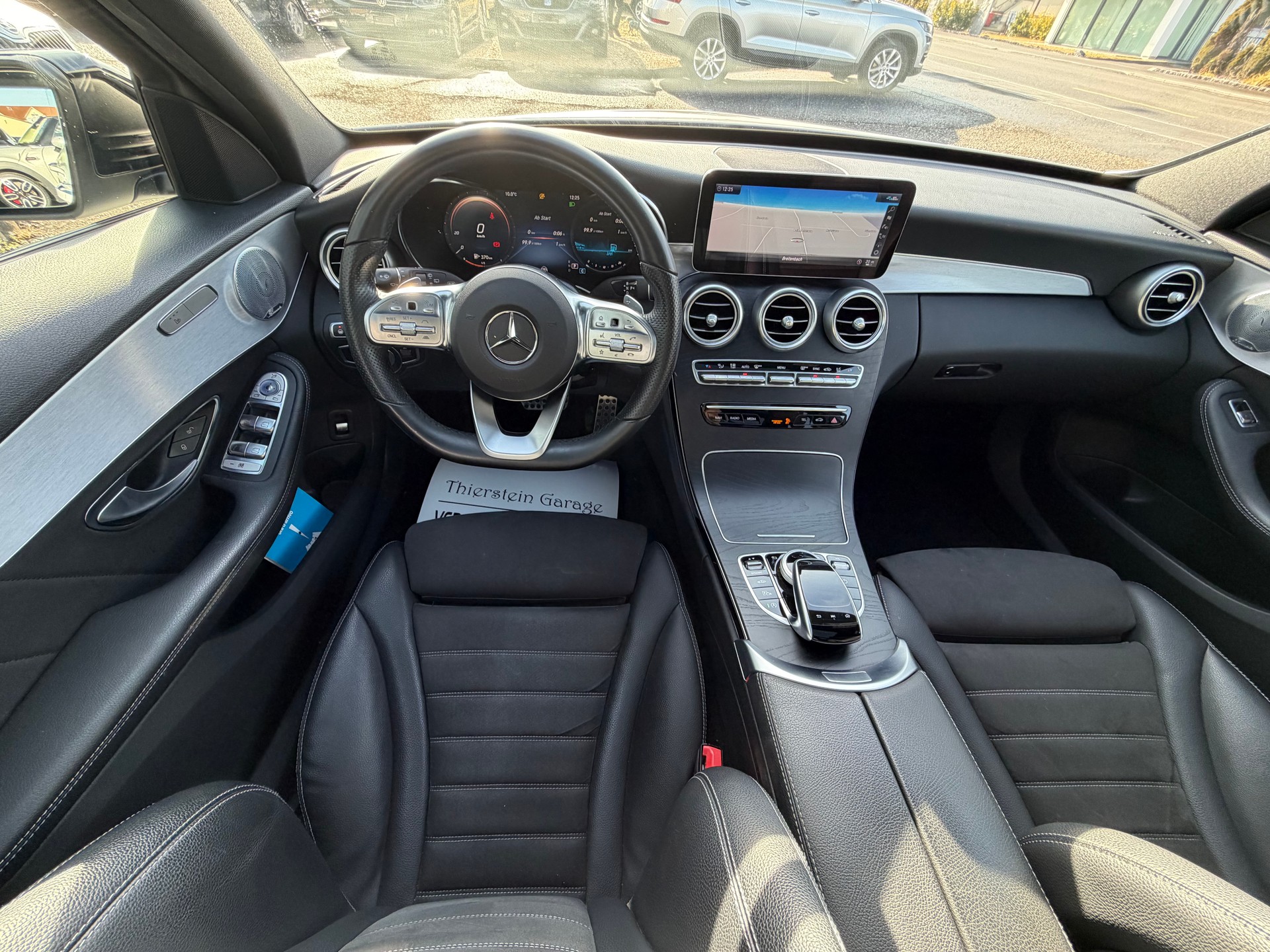 MERCEDES-BENZ C 300 AMG Line 9G-Tronic-image-14