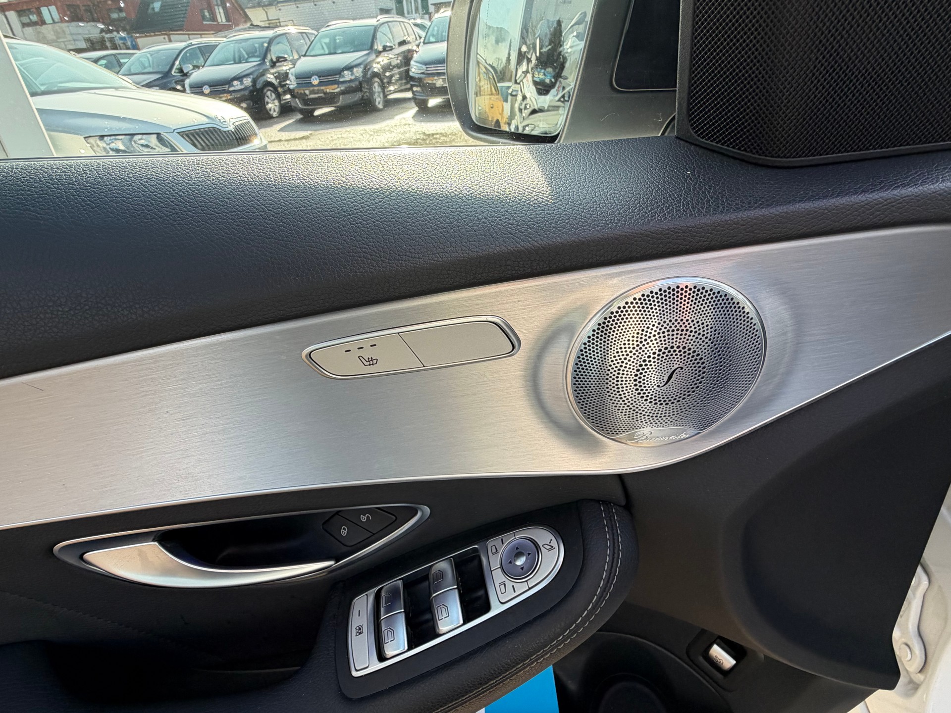 MERCEDES-BENZ C 300 AMG Line 9G-Tronic-image-23