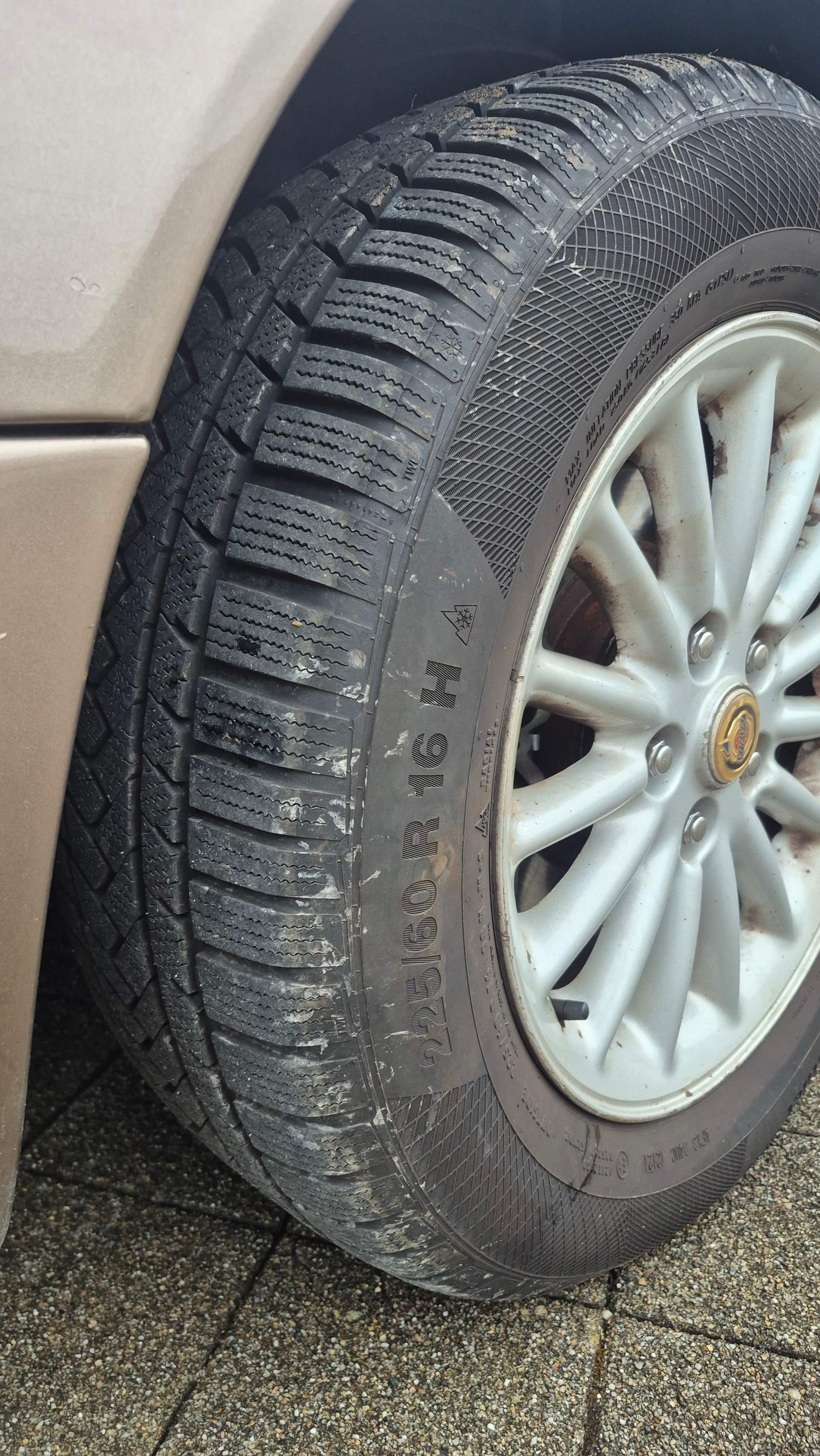 CHRYSLER 300M-image-12