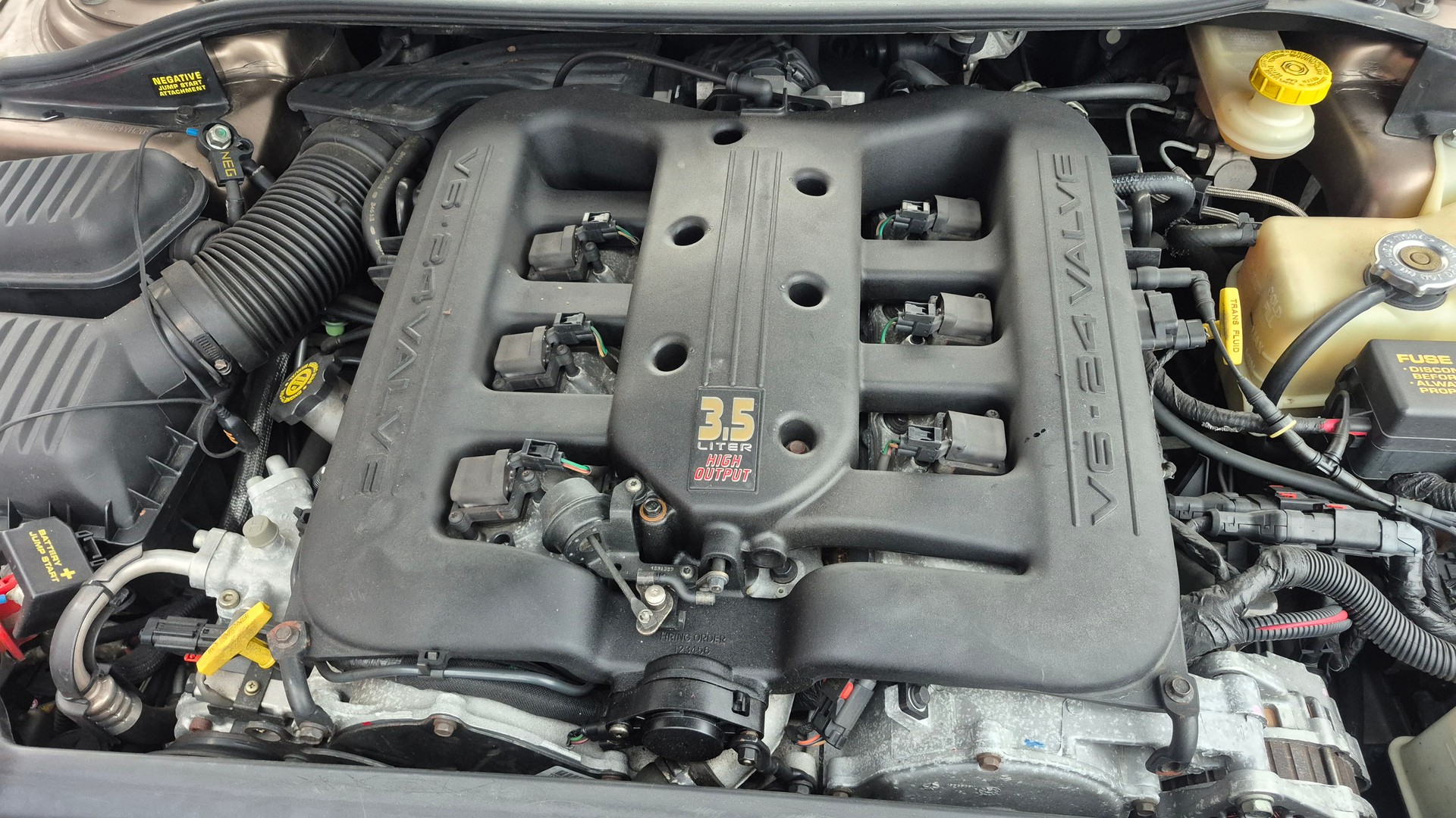 CHRYSLER 300M-image-11