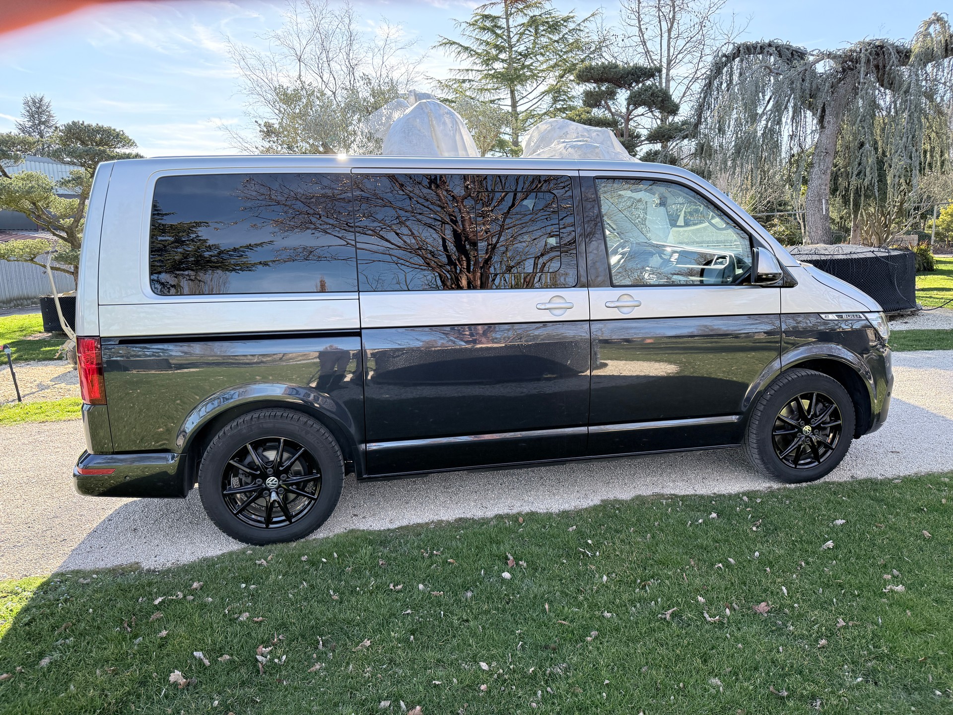 VW T6.1 Multivan 2.0 Bi-TDI Highline Liberty 4Mot. DSG-image-2