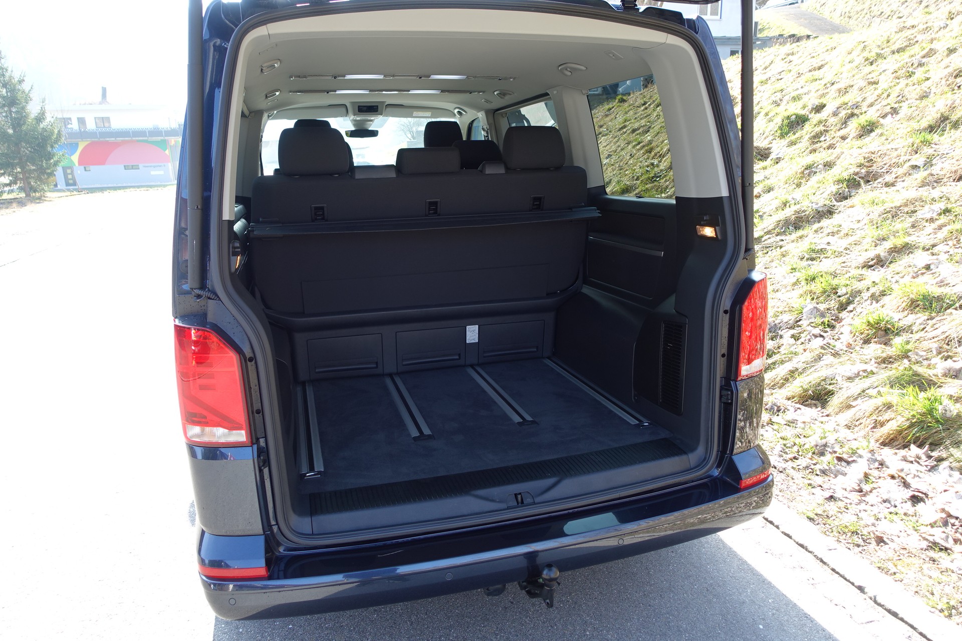VW T6.1 Multivan 2.0 Bi-TDI Family 4Motion DSG-image-6