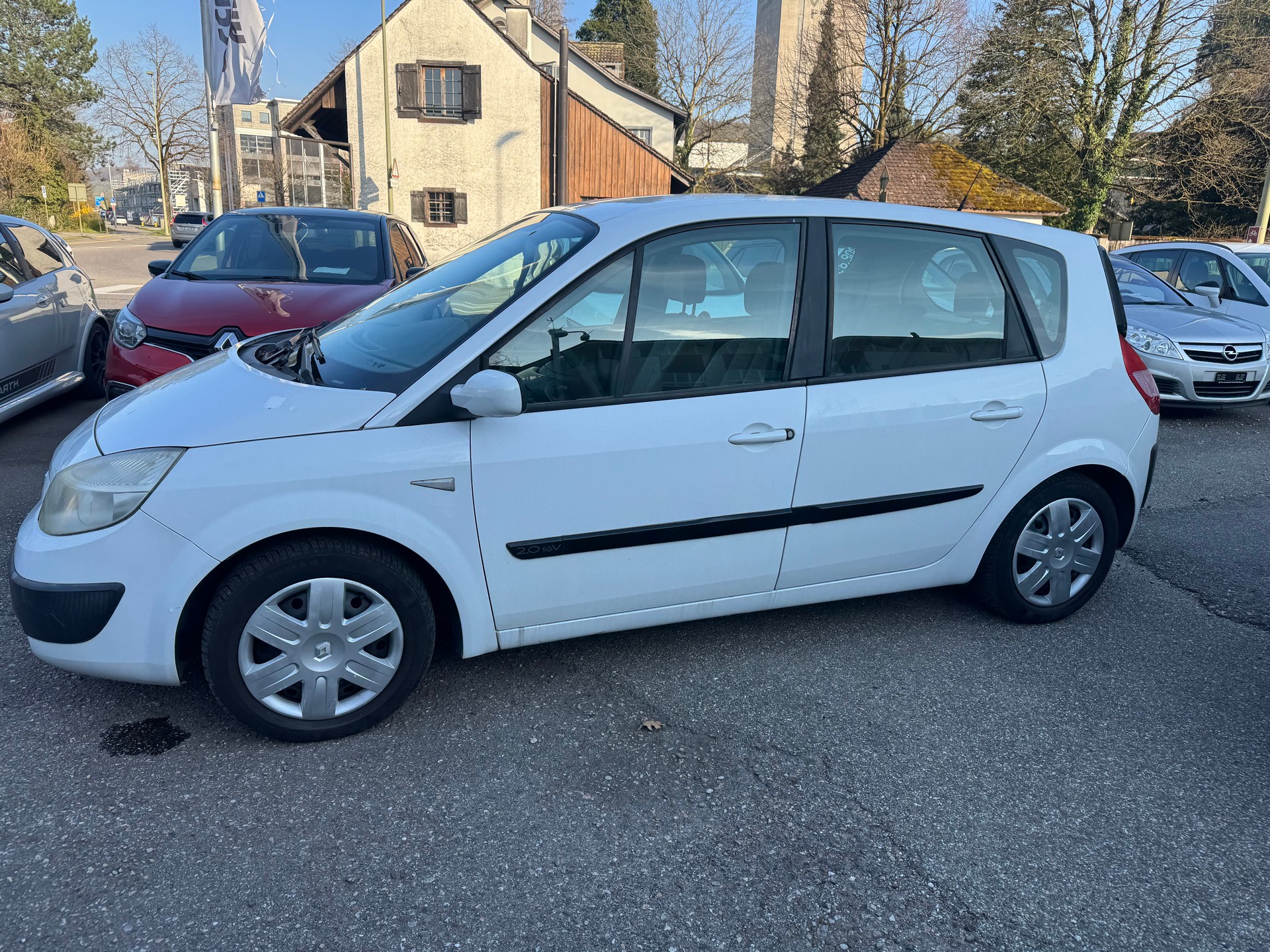 RENAULT Scénic 2.0 16V Authentique Confort-image-2