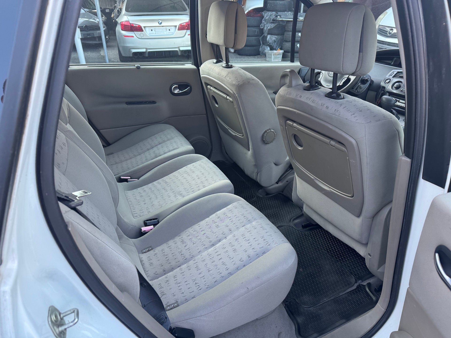 RENAULT Scénic 2.0 16V Authentique Confort-image-6