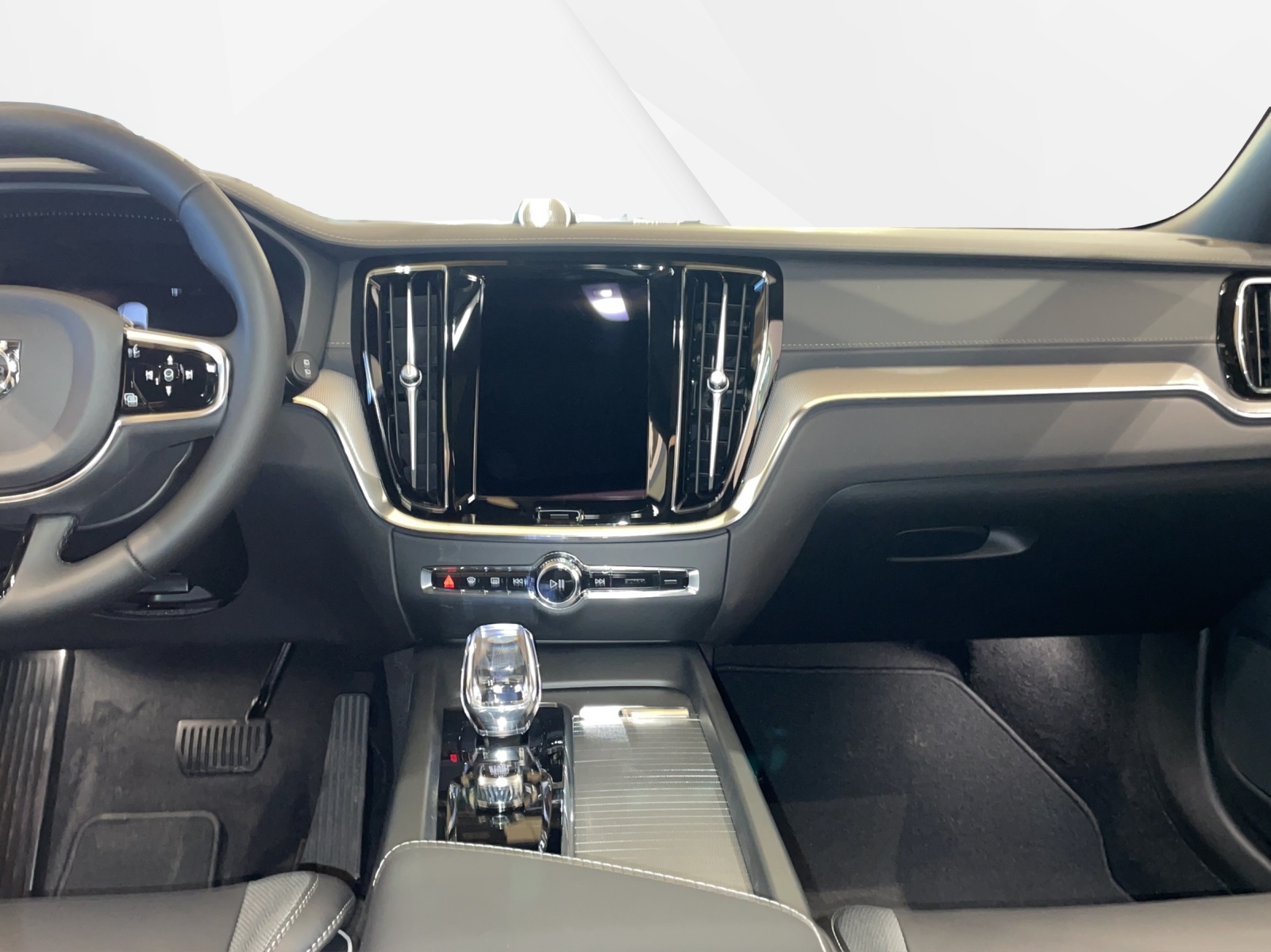 VOLVO V60 2.0 B4 Ultimate Dark-image-7