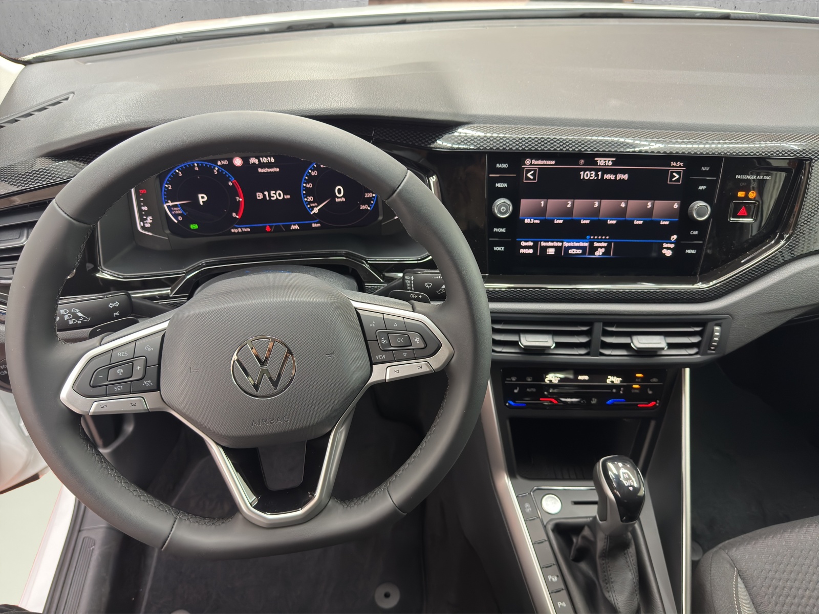 VW Polo 1.0 TSI Life DSG-image-8