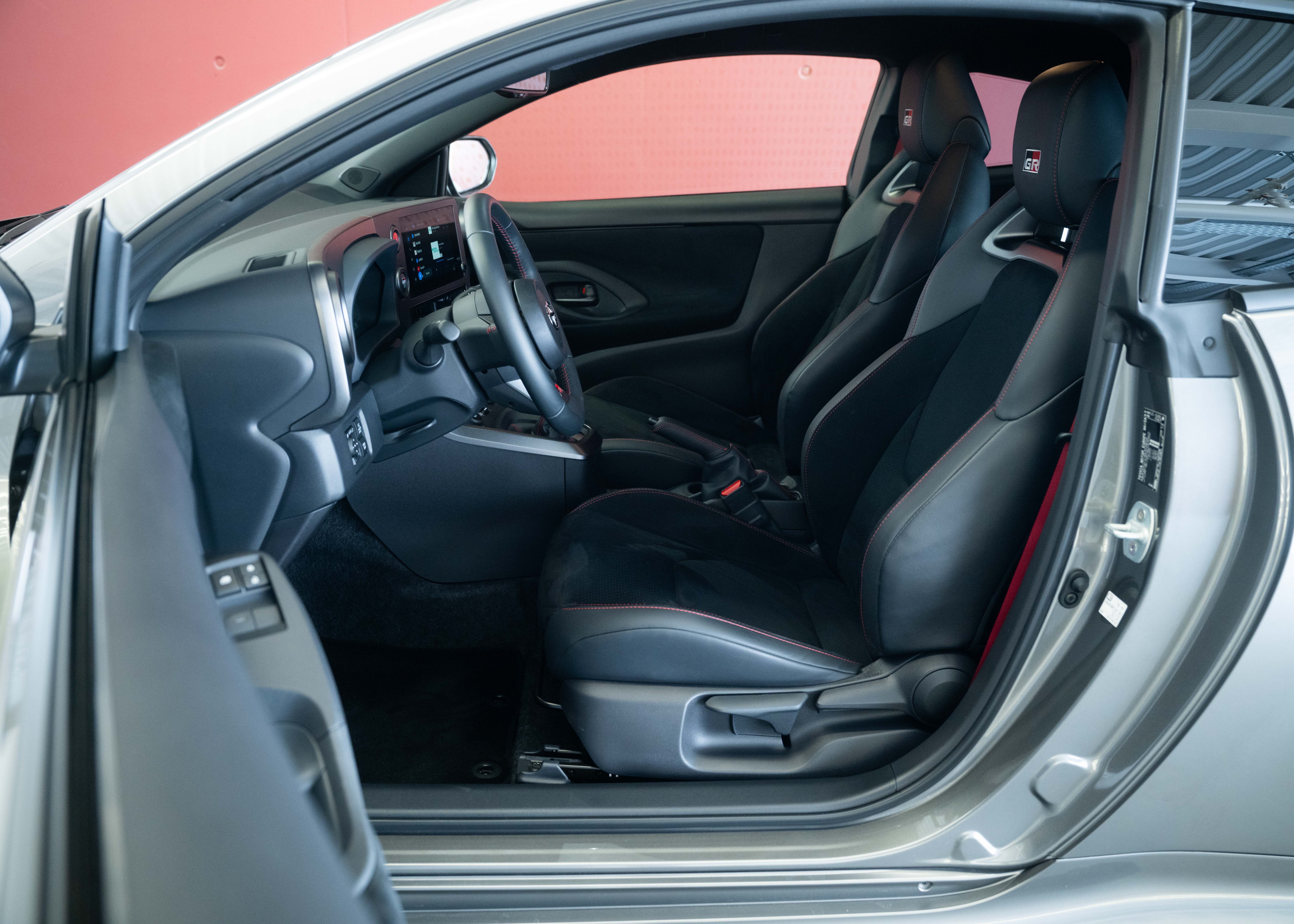 Image TOYOTA GR-YARIS Yaris 1.6 GR Sport (Swiss car, 280 hp, manual transmission, perfect condition, forged rim)