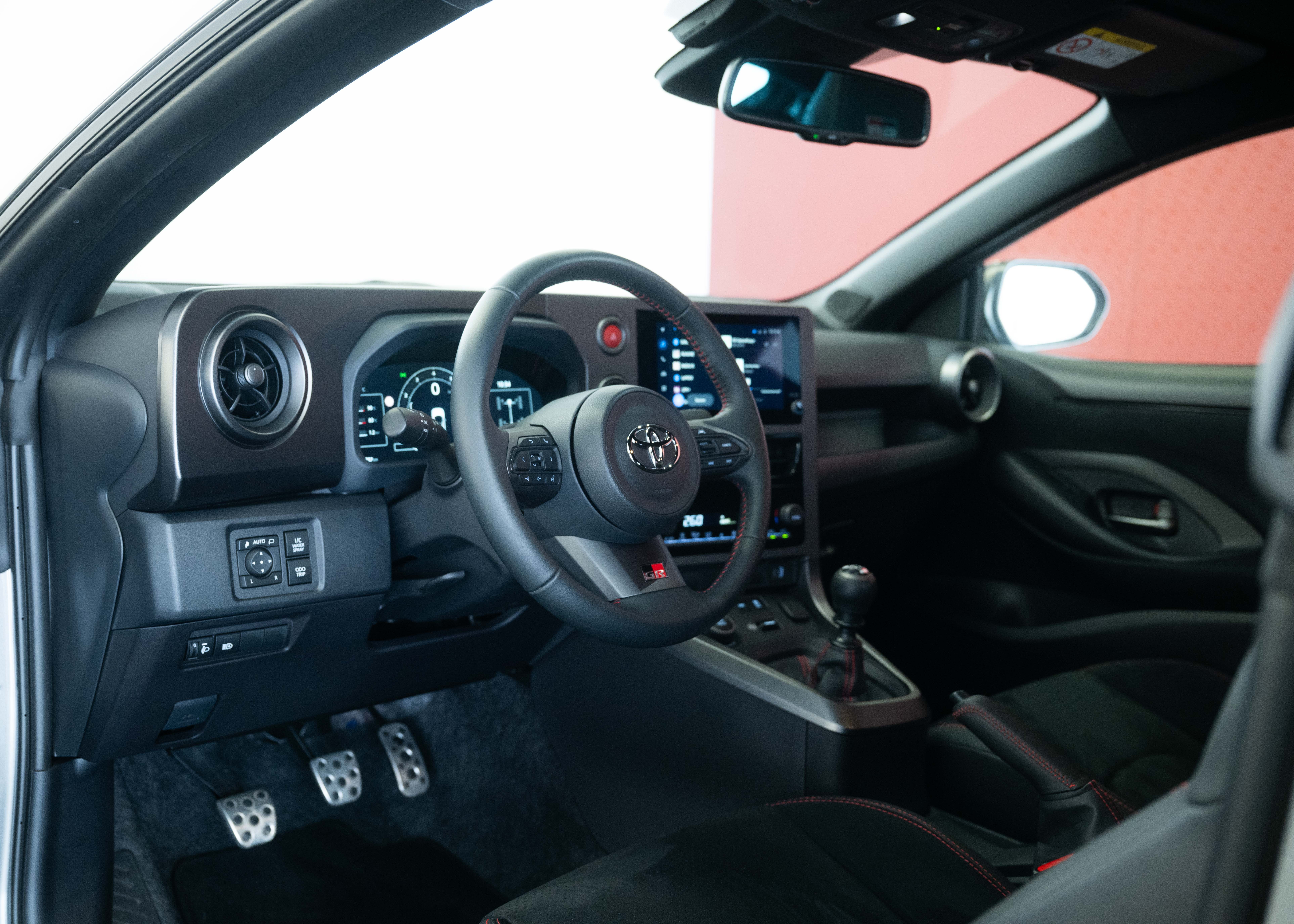 Image TOYOTA GR-YARIS Yaris 1.6 GR Sport (Swiss car, 280 hp, manual transmission, perfect condition, forged rim)