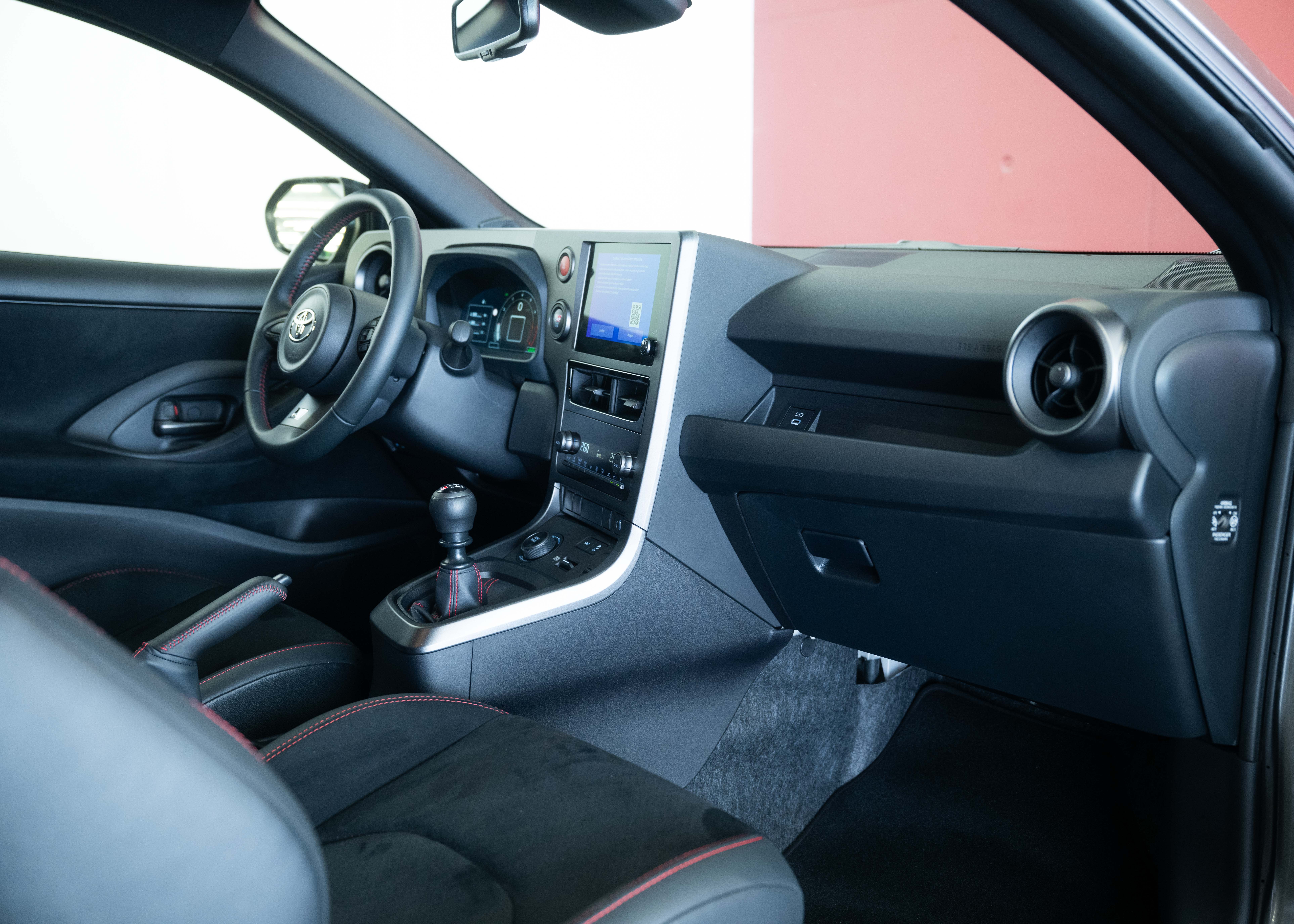 Image TOYOTA GR-YARIS Yaris 1.6 GR Sport (Swiss car, 280 hp, manual transmission, perfect condition, forged rim)