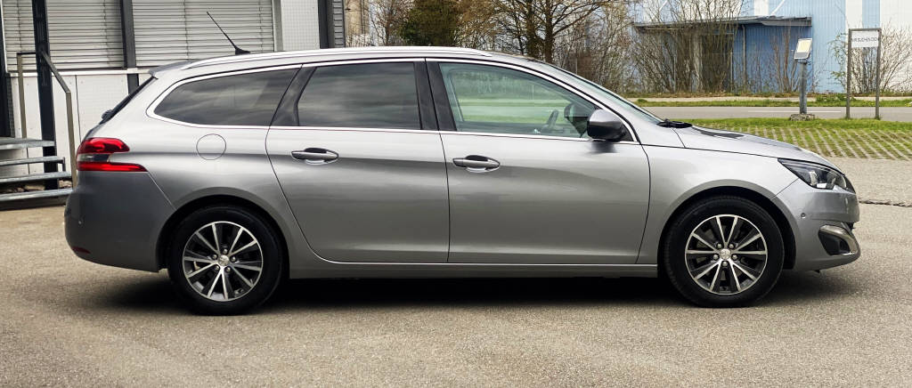 PEUGEOT 308 SW 2.0 BlueHDi Allure-image-3