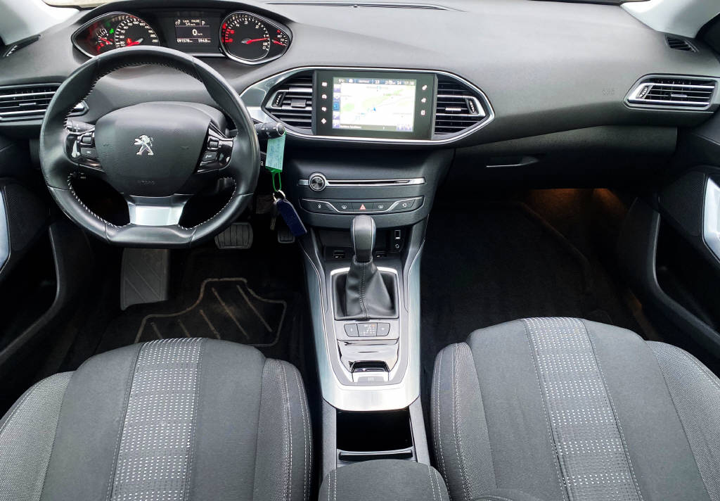 PEUGEOT 308 SW 2.0 BlueHDi Allure-image-7