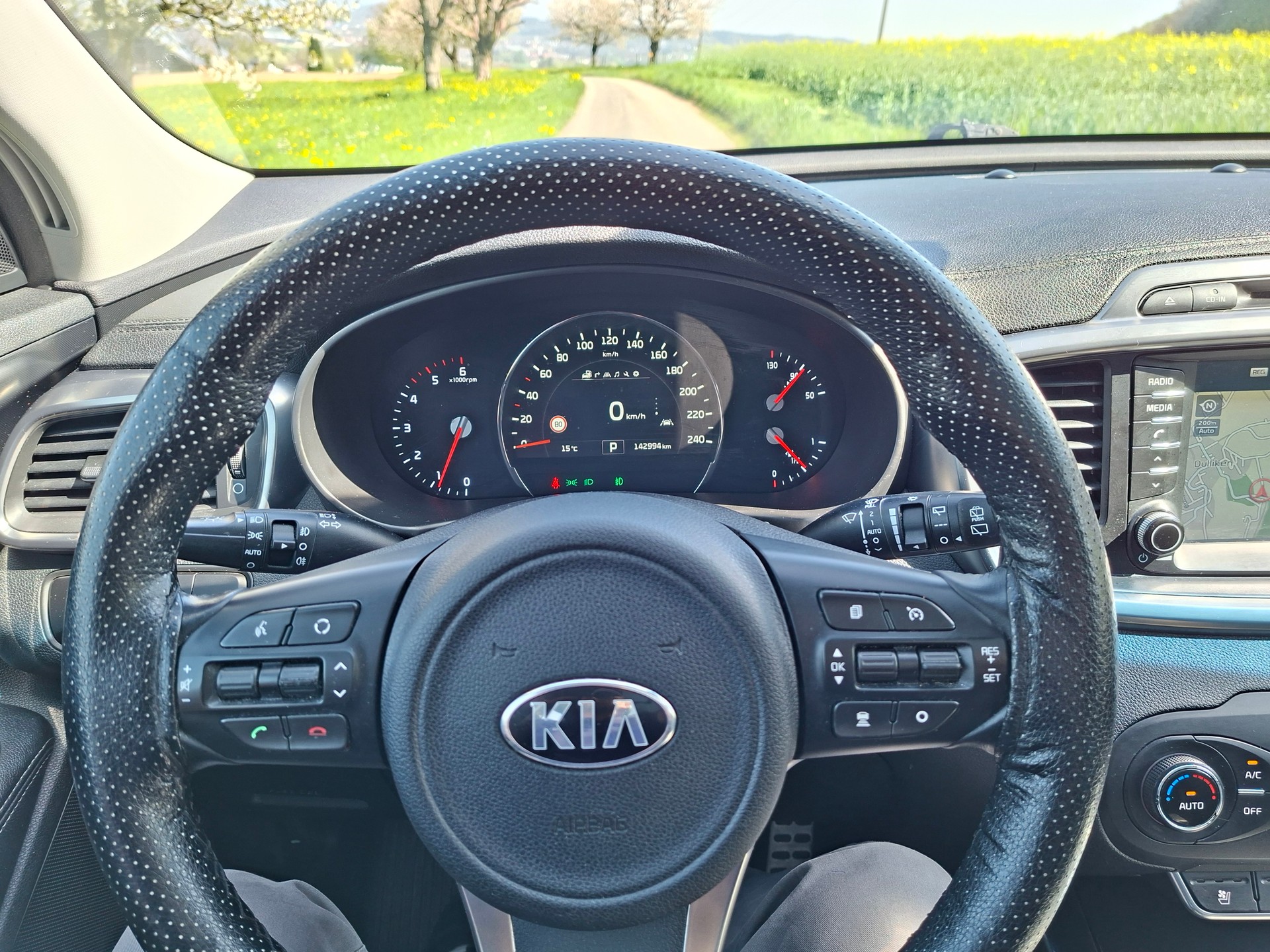 KIA Sorento 2.2 CRDI Style 7P. Automatic-image-10