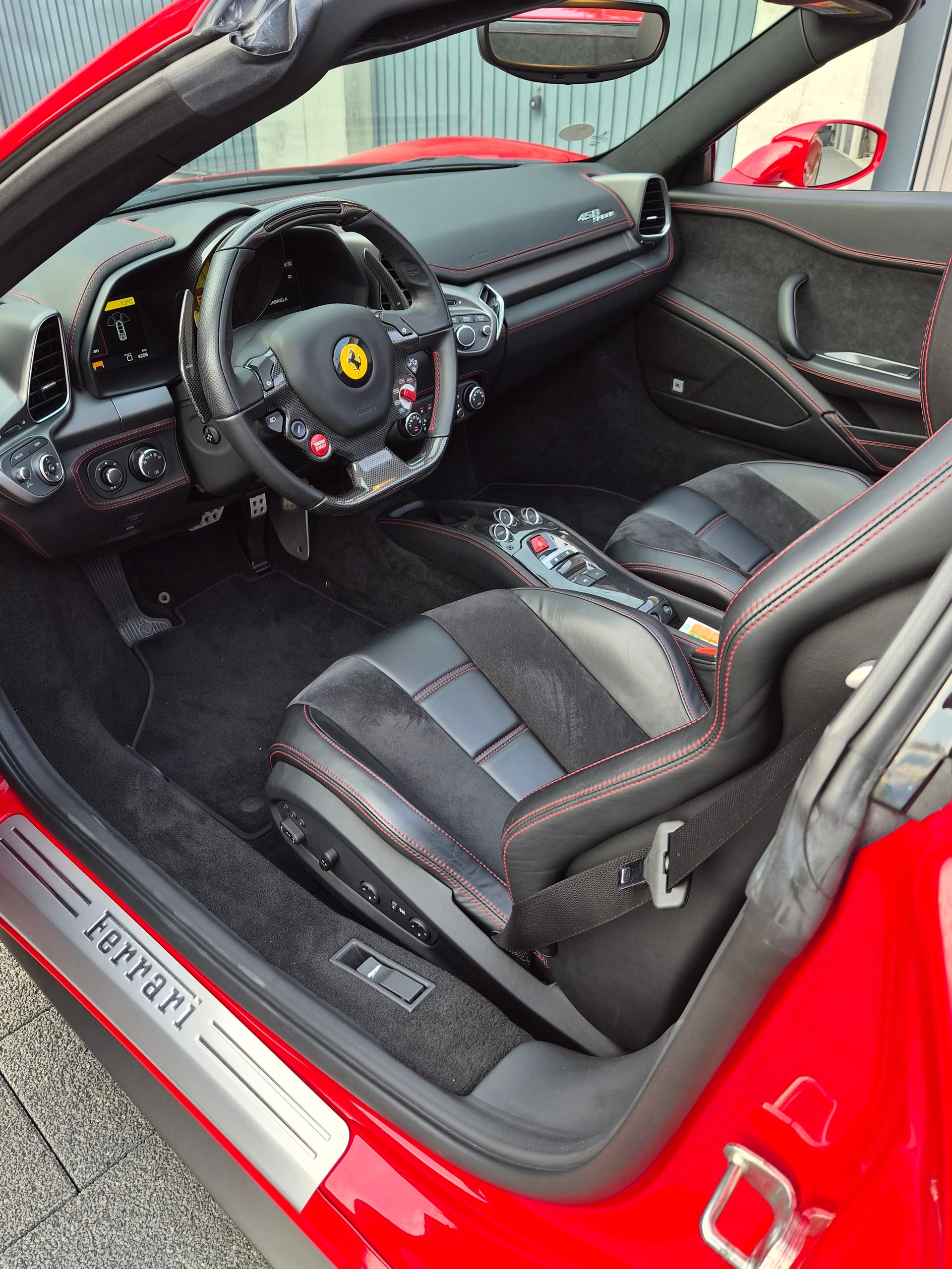 FERRARI 458 Spider Italia 4.5 V8-image-15