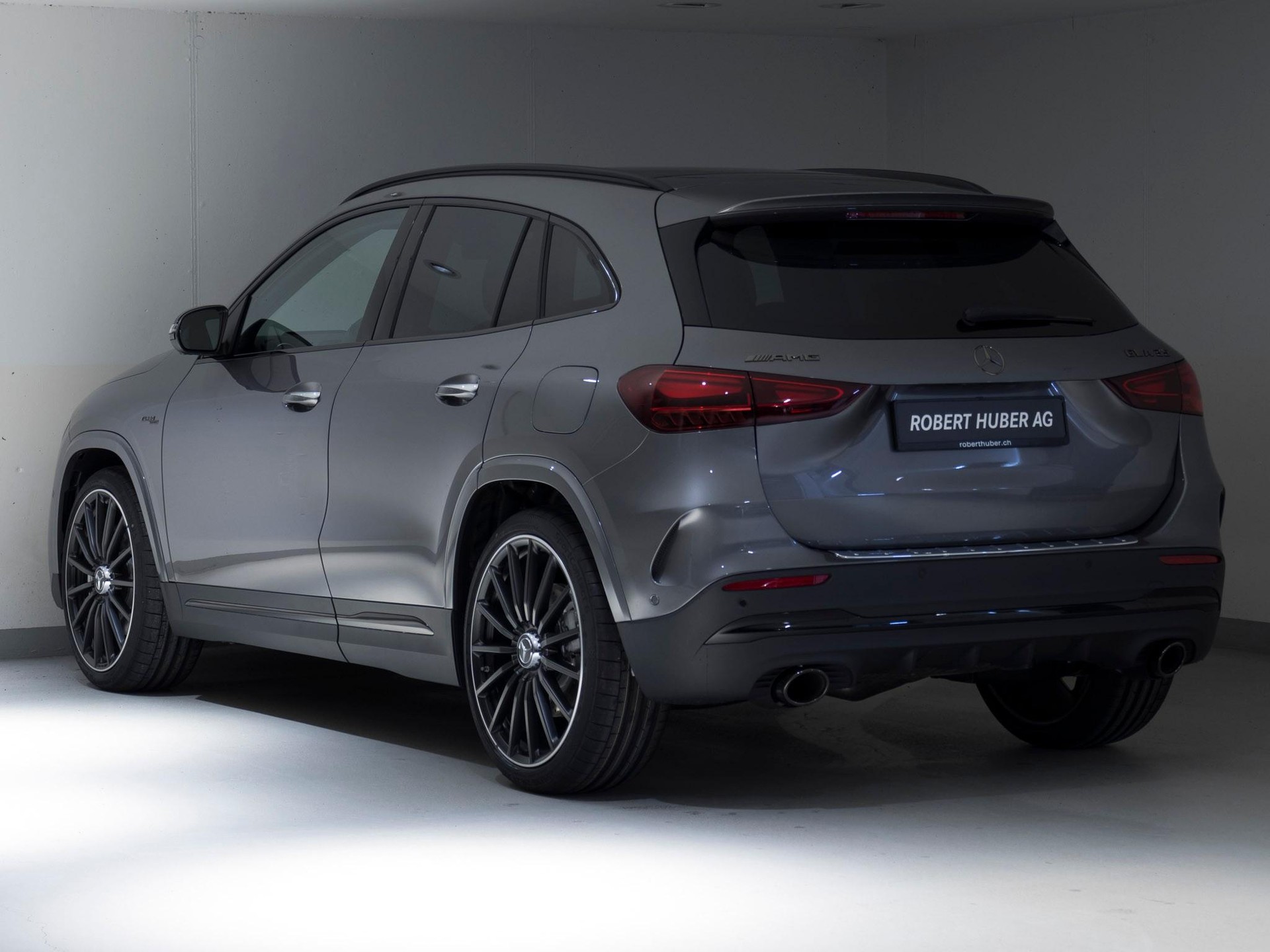 MERCEDES-BENZ GLA 35 AMG 4MATIC-image-3
